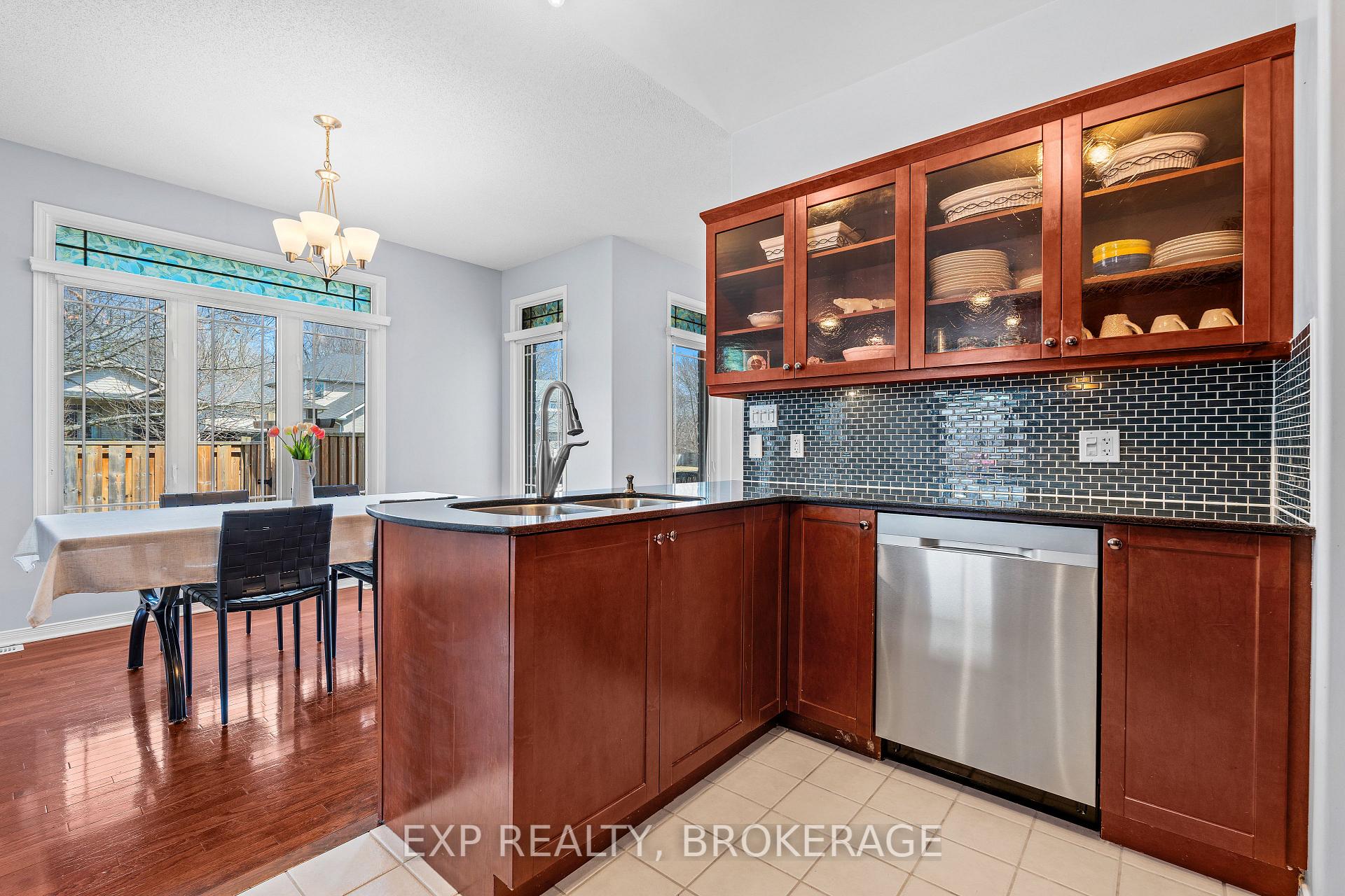 Photo 8 of 509 Weston Crescent, Kingston, East Gardiners Rd — HOMEH
