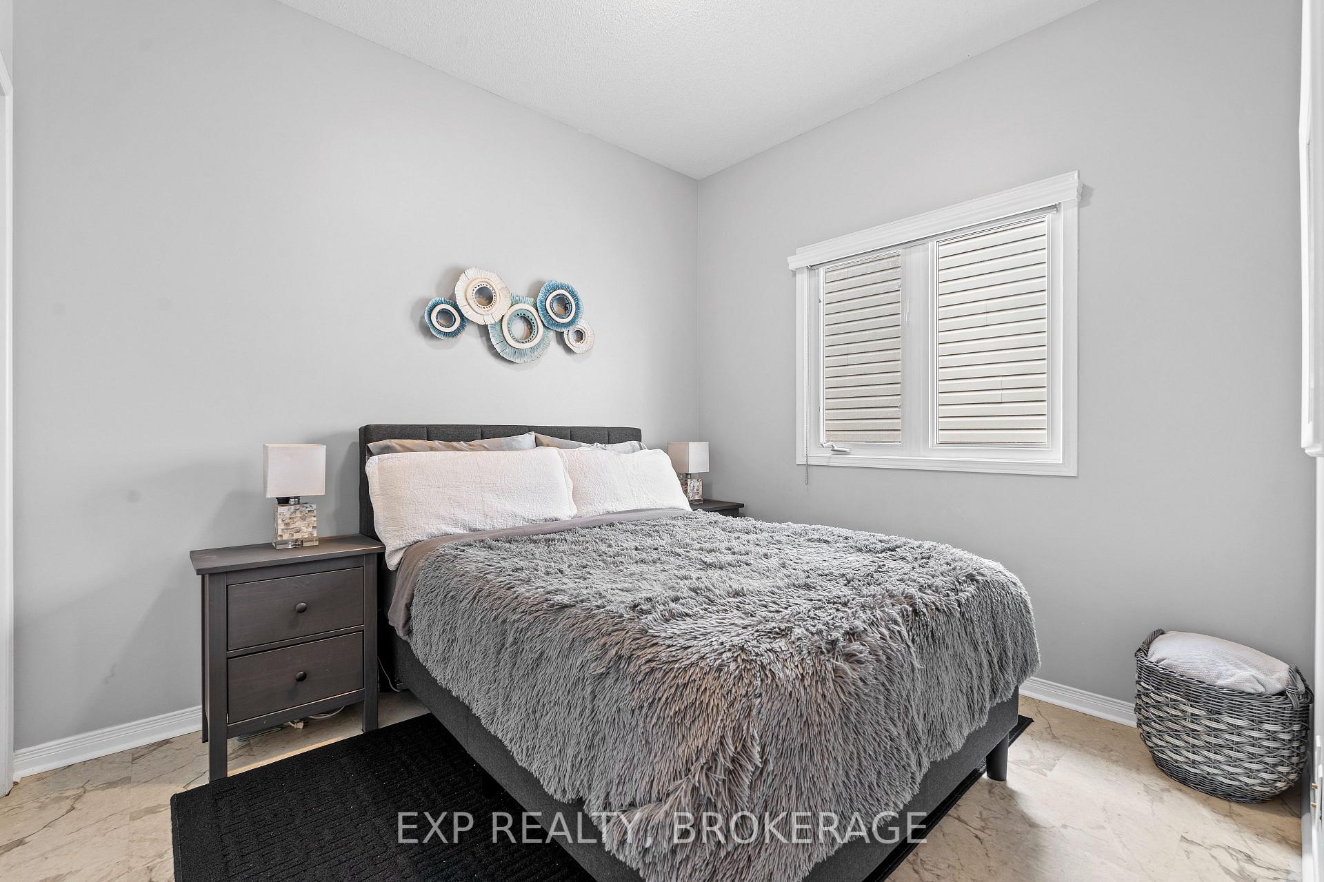 Photo 17 of 509 Weston Crescent, Kingston, East Gardiners Rd — HOMEH