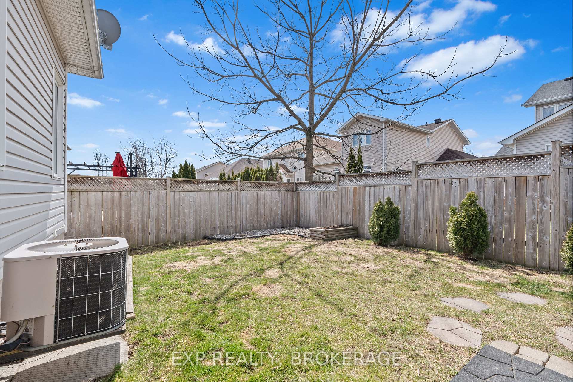 Photo 37 of 509 Weston Crescent, Kingston, East Gardiners Rd — HOMEH
