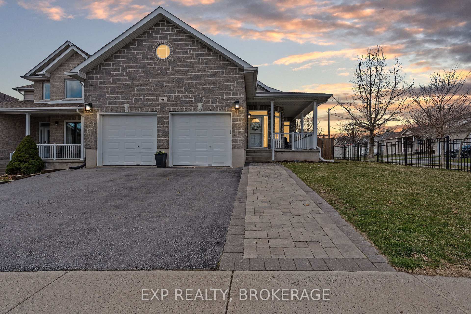 Photo 44 of 509 Weston Crescent, Kingston, East Gardiners Rd — HOMEH
