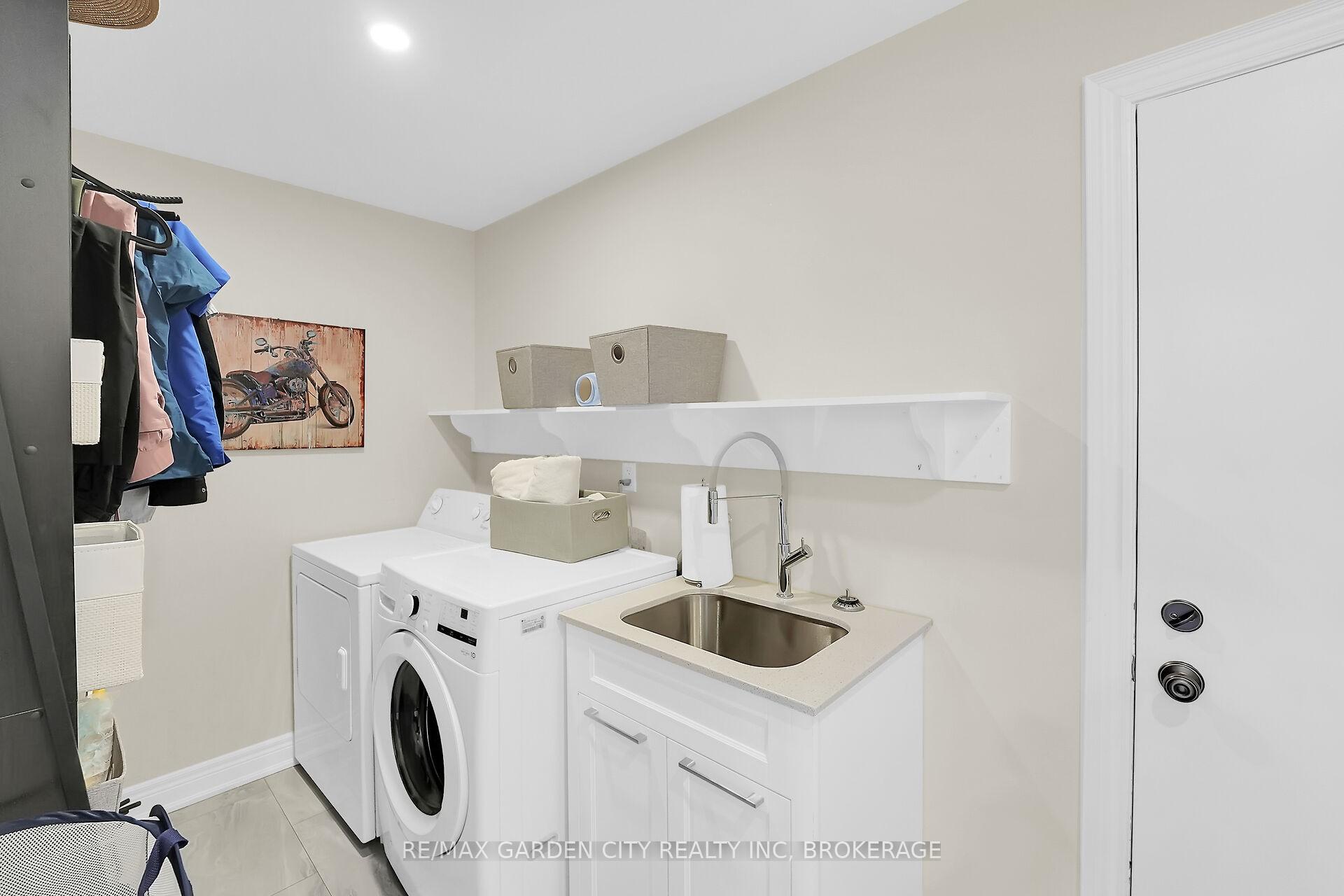Photo 19 of 8 Steflar Street, Pelham, Fonthill — HOMEH