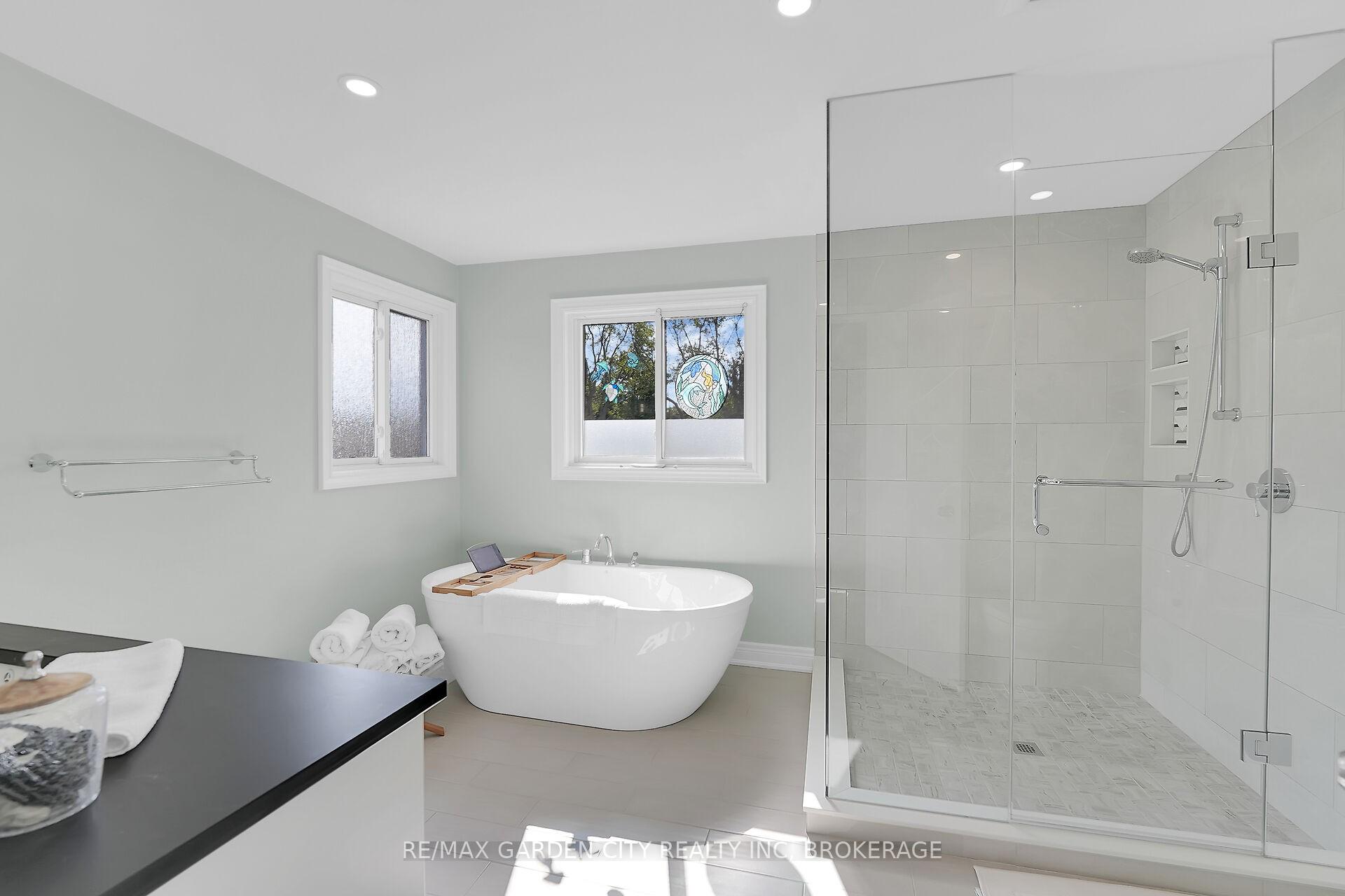 Photo 25 of 8 Steflar Street, Pelham, Fonthill — HOMEH