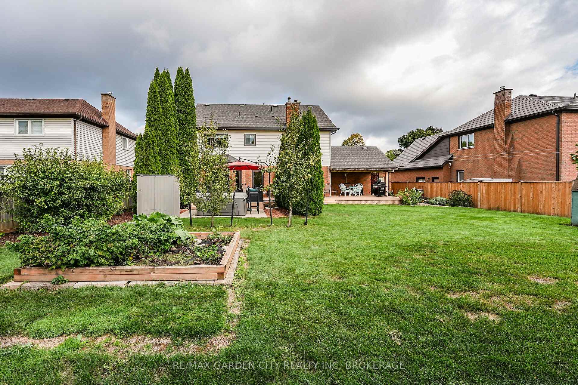 Photo 38 of 8 Steflar Street, Pelham, Fonthill — HOMEH