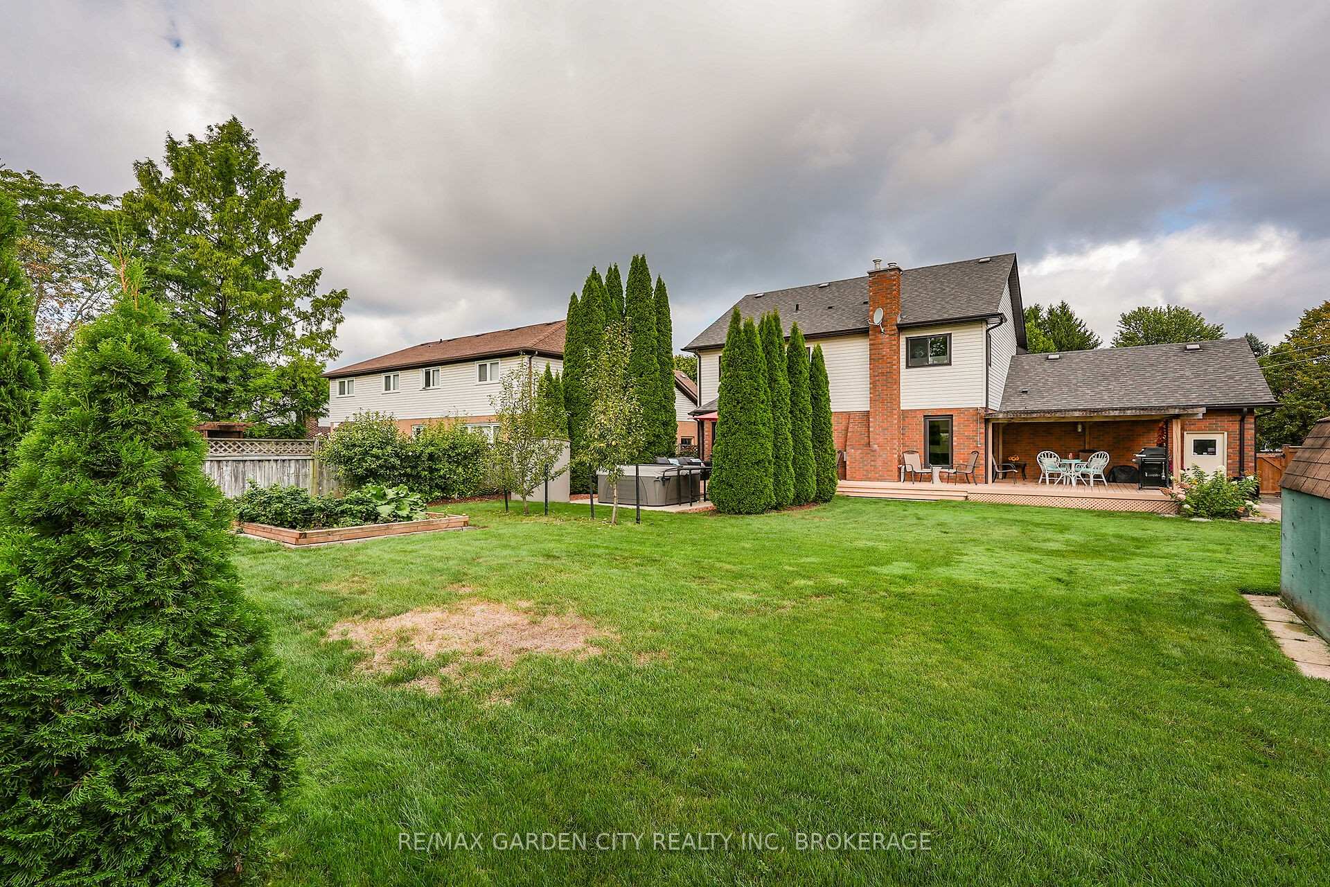 Photo 39 of 8 Steflar Street, Pelham, Fonthill — HOMEH