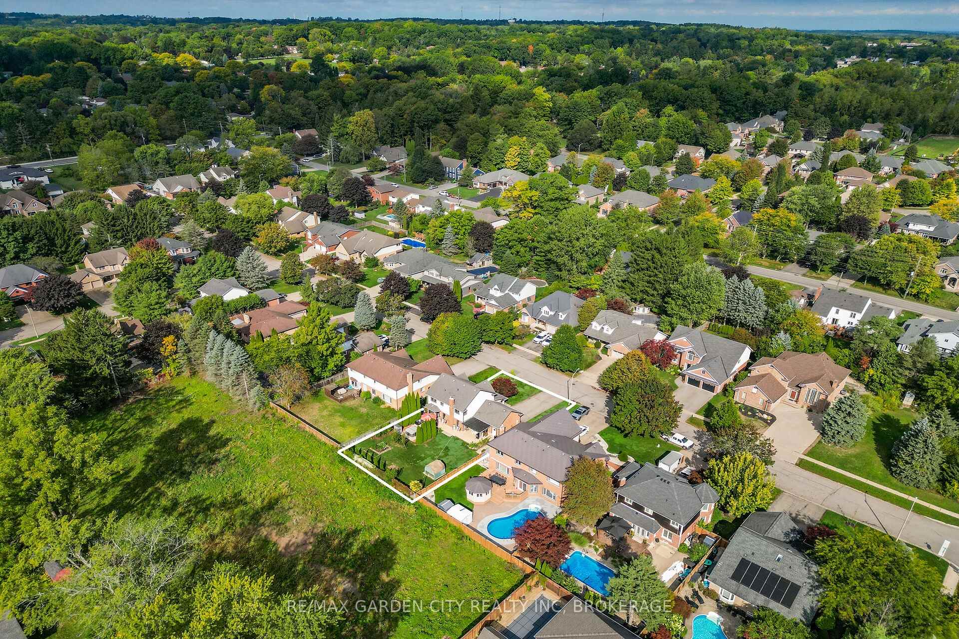Photo 46 of 8 Steflar Street, Pelham, Fonthill — HOMEH