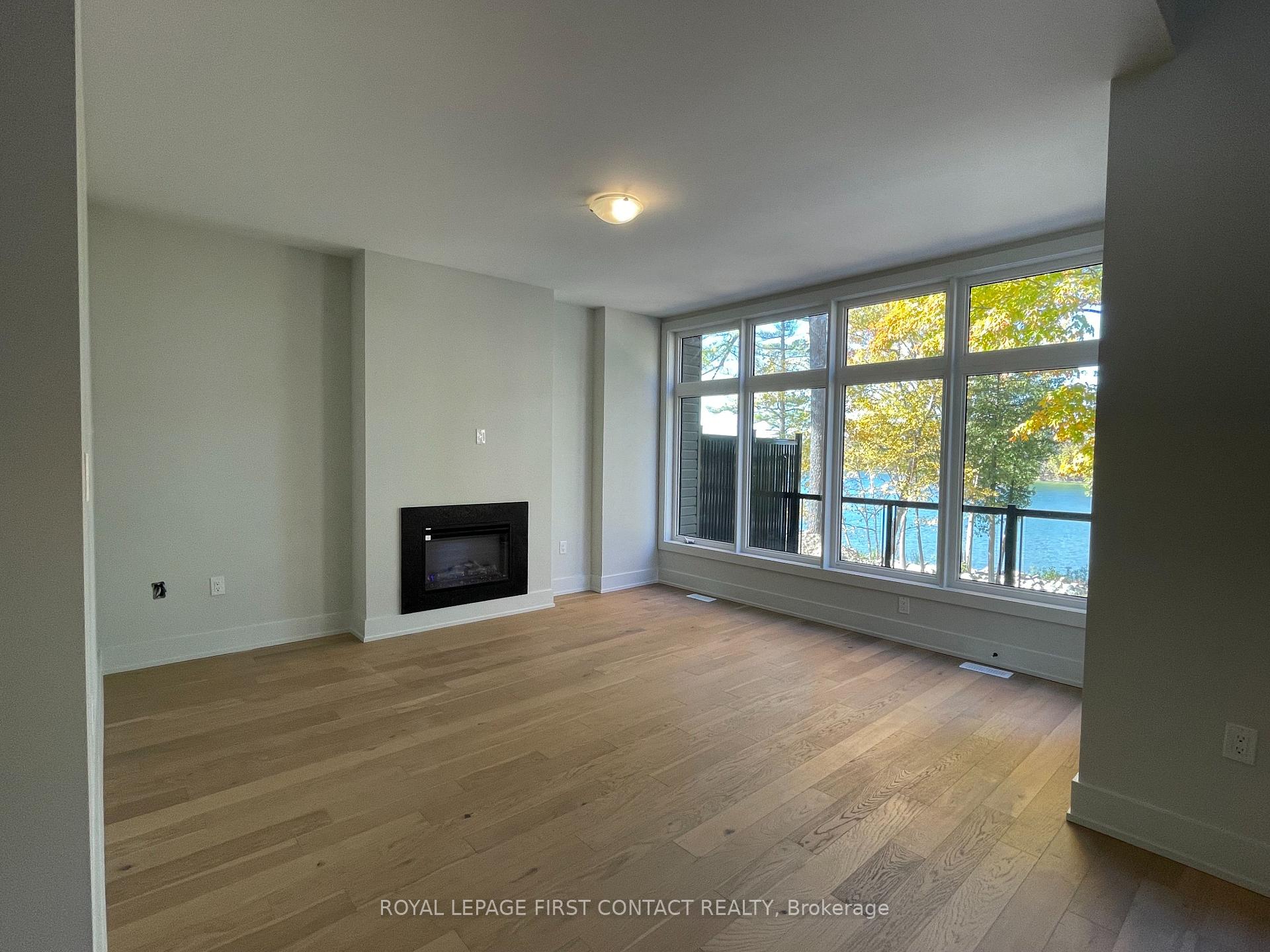 Photo 2 of 18 Ruby Crescent, Orillia — HOMEH