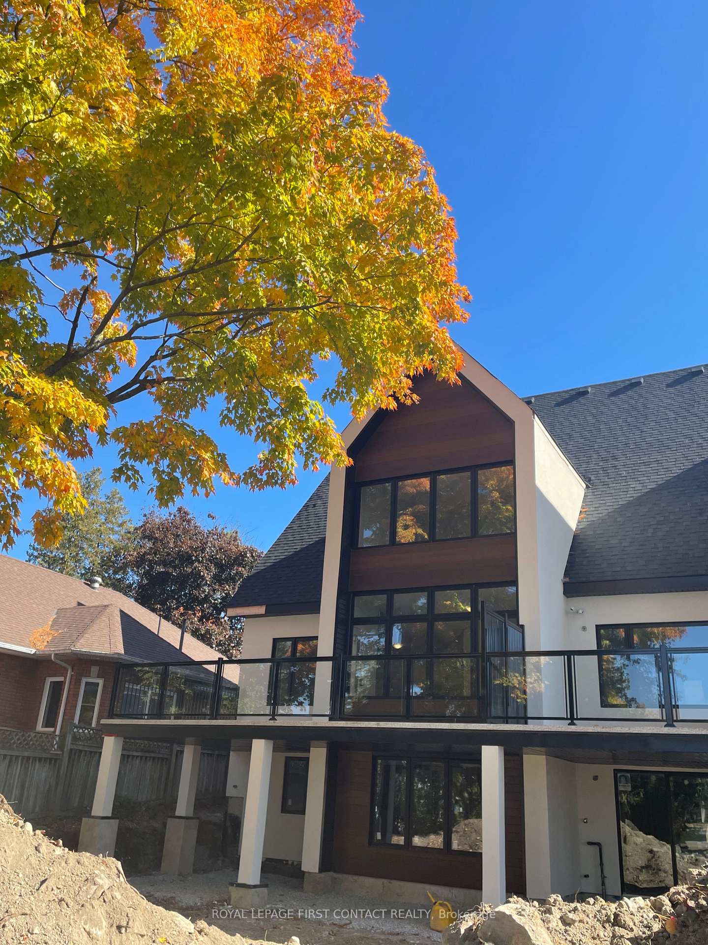 Photo 11 of 18 Ruby Crescent, Orillia — HOMEH