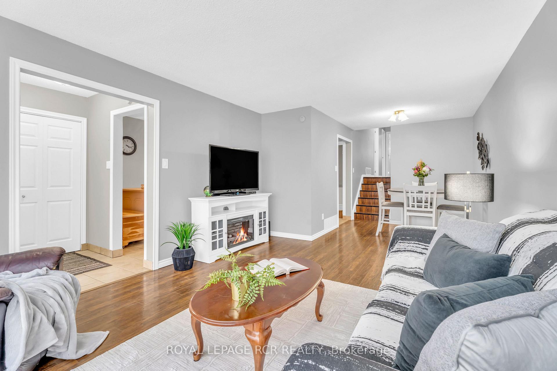 Photo 2 of 55 Burbank Crescent, Orangeville — HOMEH
