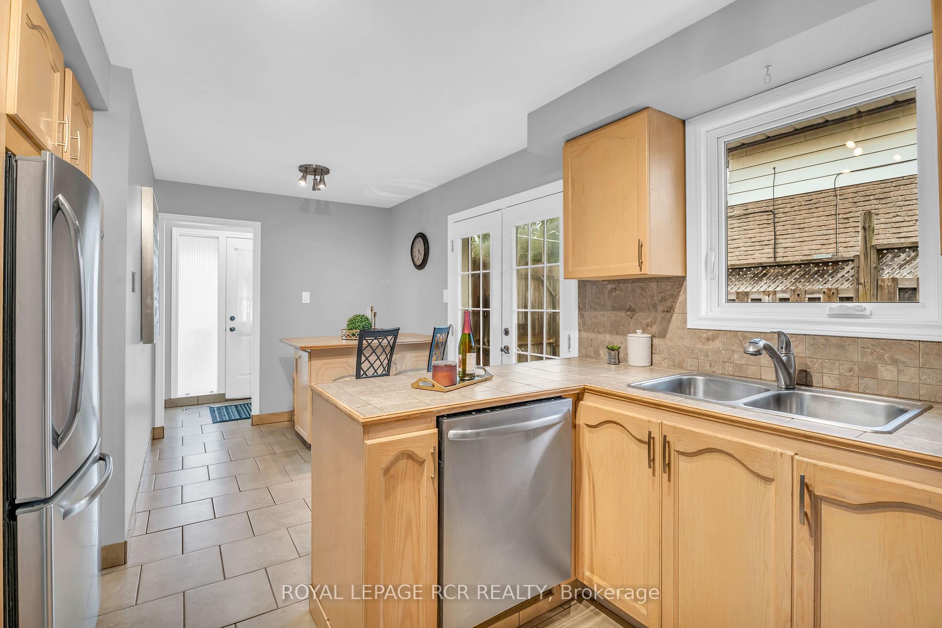 Photo 19 of 55 Burbank Crescent, Orangeville — HOMEH