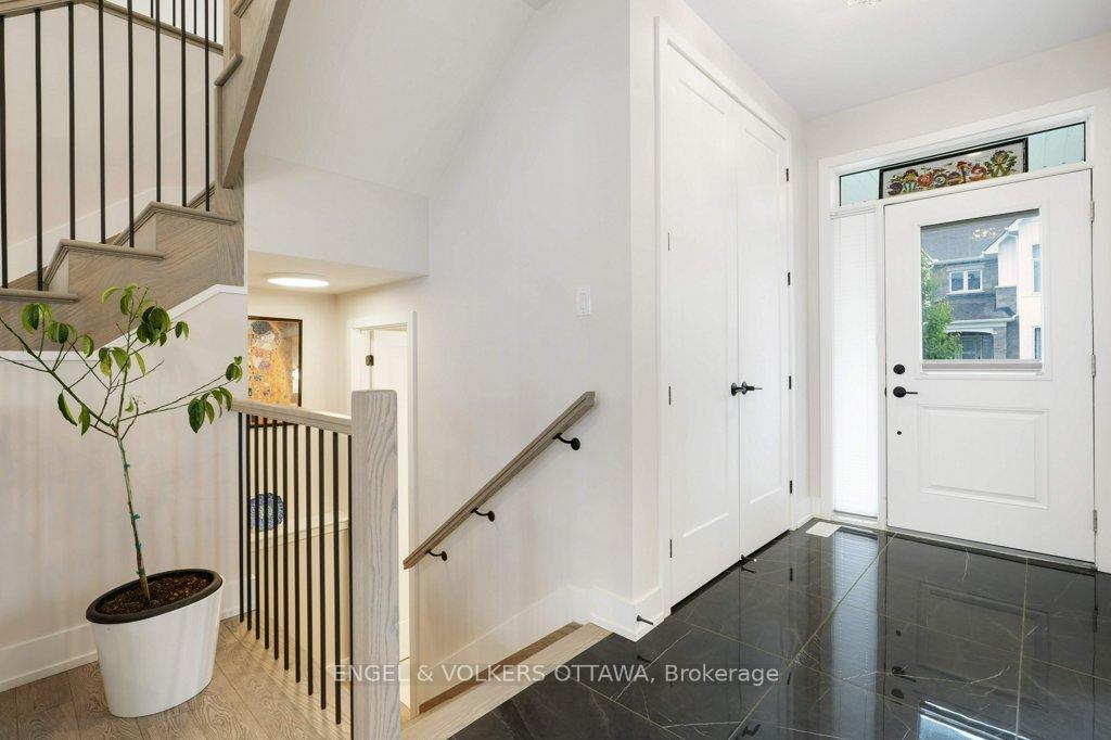 Photo 3 of 1010 Carden Lane, Ottawa, Chapel Hill South - Orleans Village — HOMEH