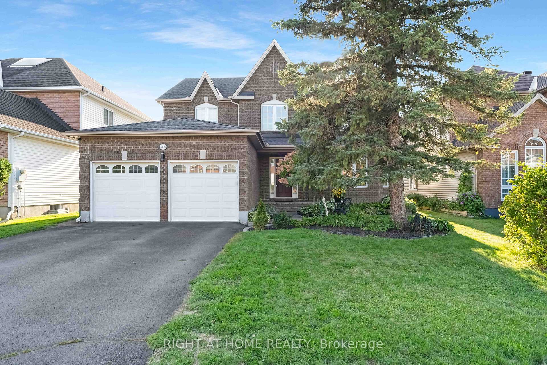 Front of 6196 Ravine Way