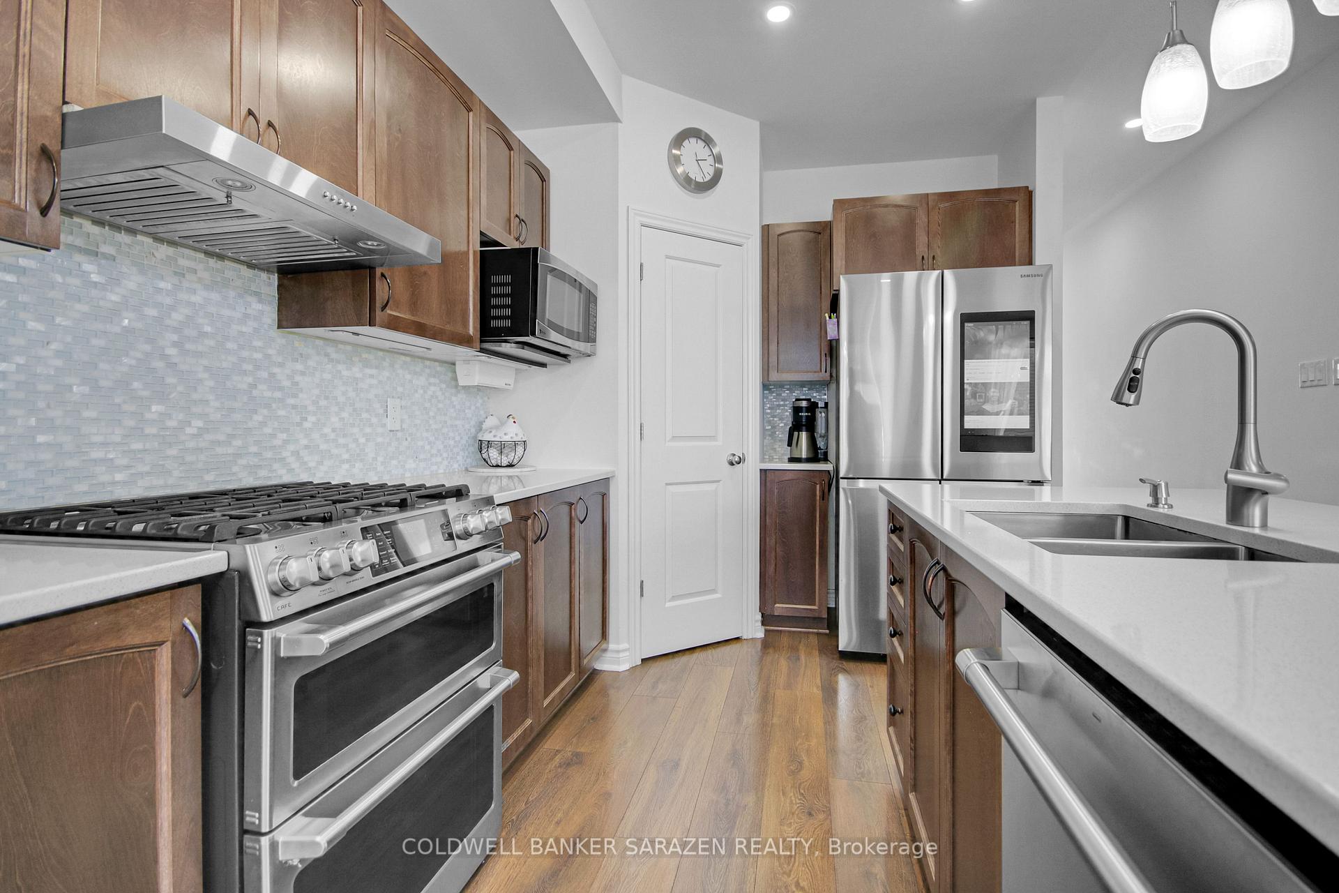 Photo 11 of 652 Decoeur Drive, Ottawa, Avalon West — HOMEH
