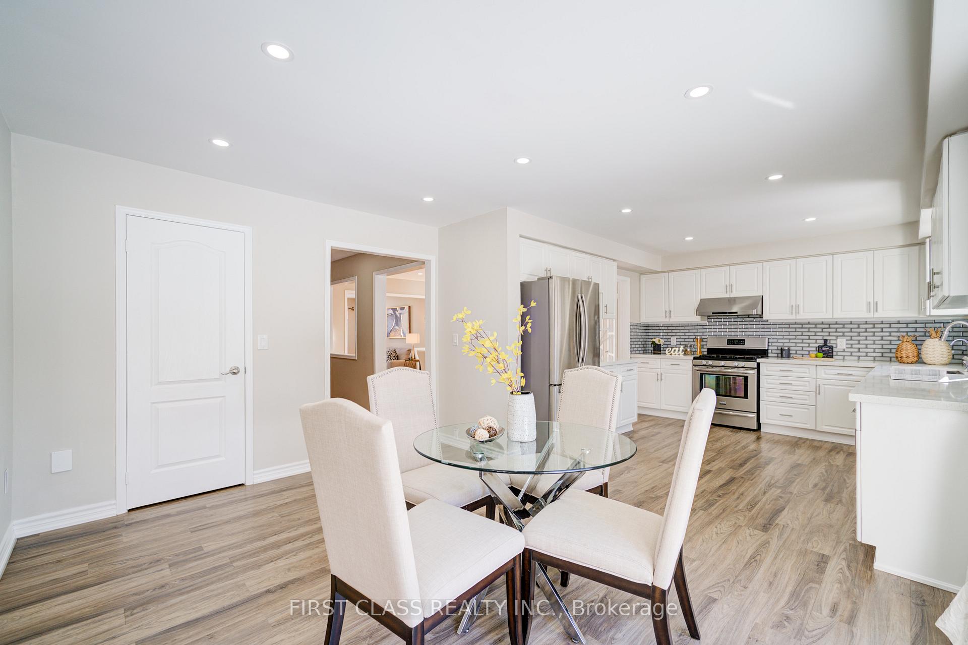 Photo 16 of 7 Turnberry Crescent, Markham, Unionville — HOMEH