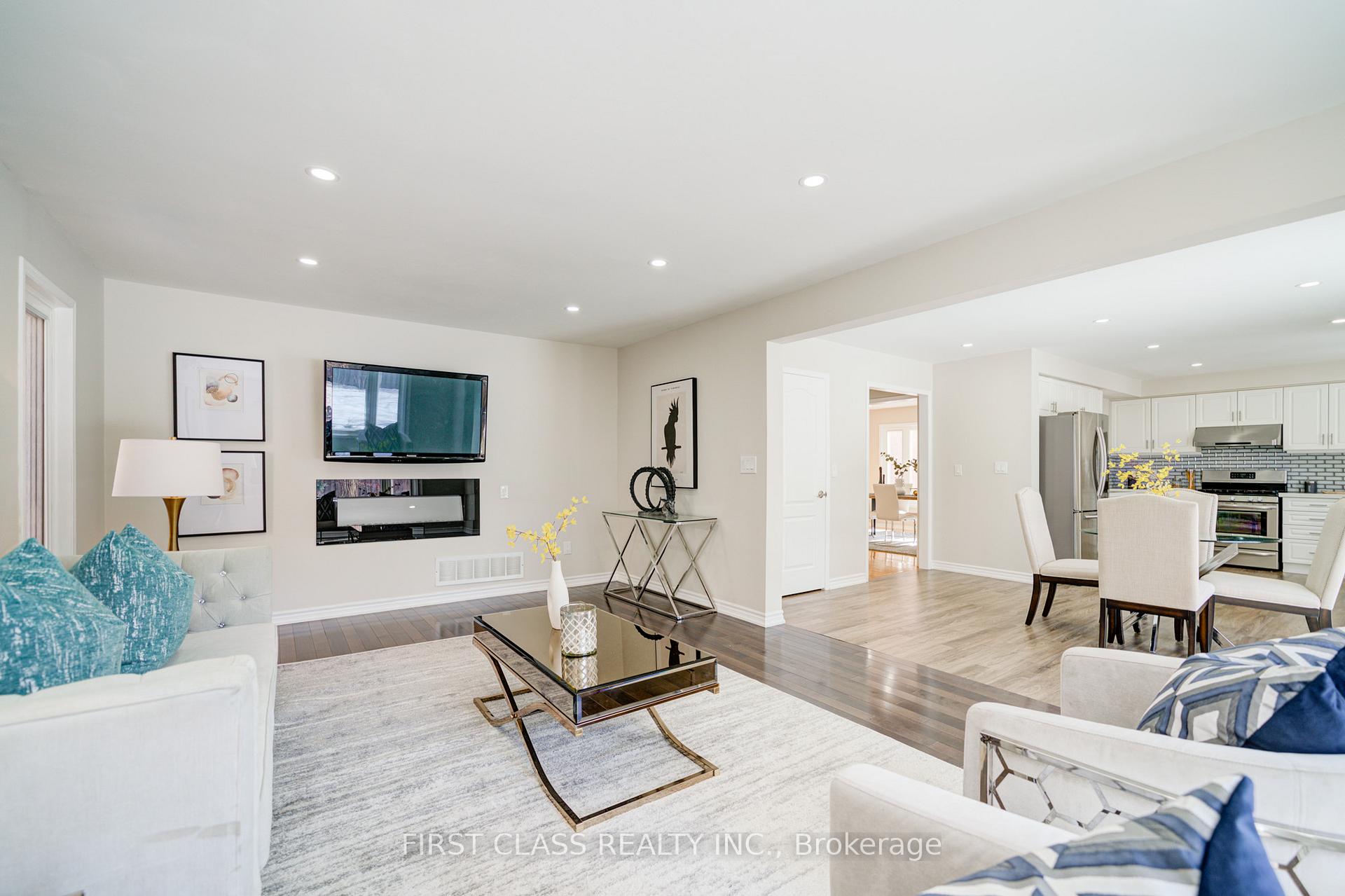 Photo 19 of 7 Turnberry Crescent, Markham, Unionville — HOMEH