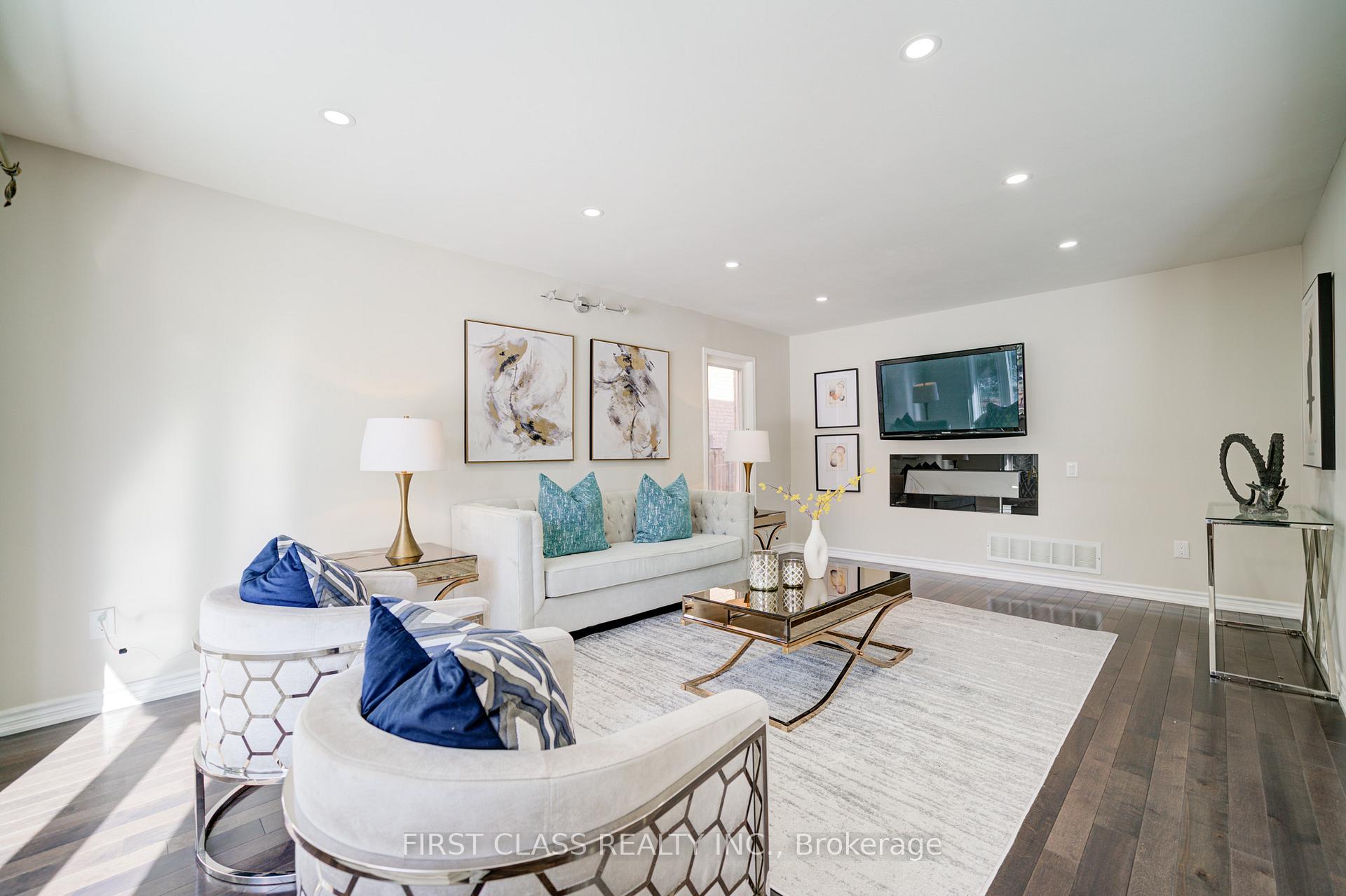 Photo 20 of 7 Turnberry Crescent, Markham, Unionville — HOMEH