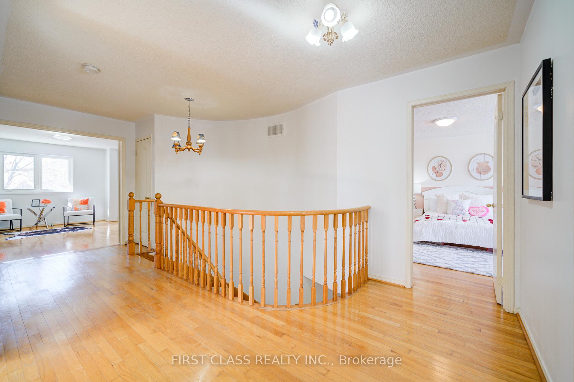 Photo 26 of 7 Turnberry Crescent, Markham, Unionville — HOMEH
