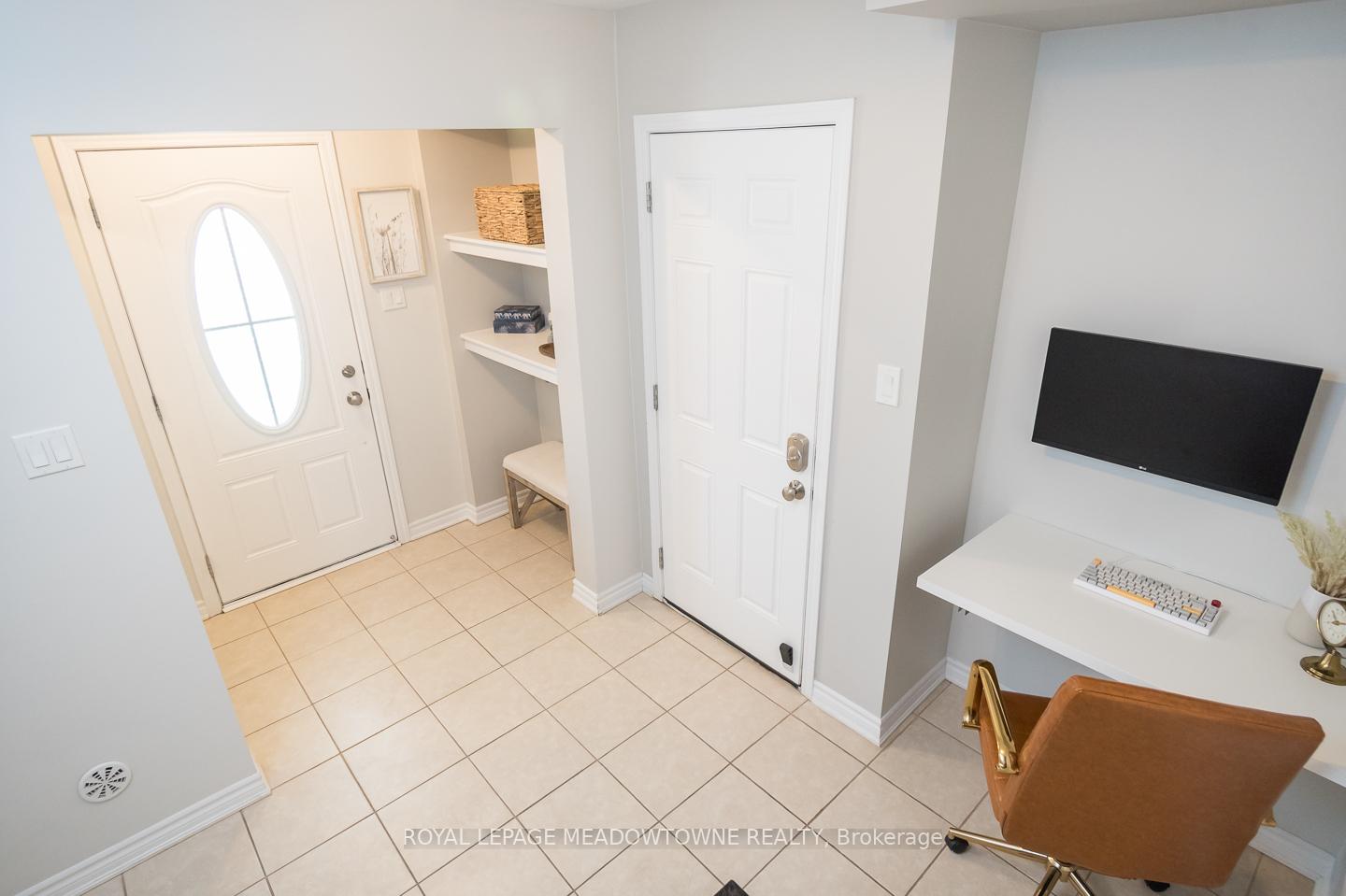 Photo 25 of 298 Reis Place, Milton, Ford — HOMEH
