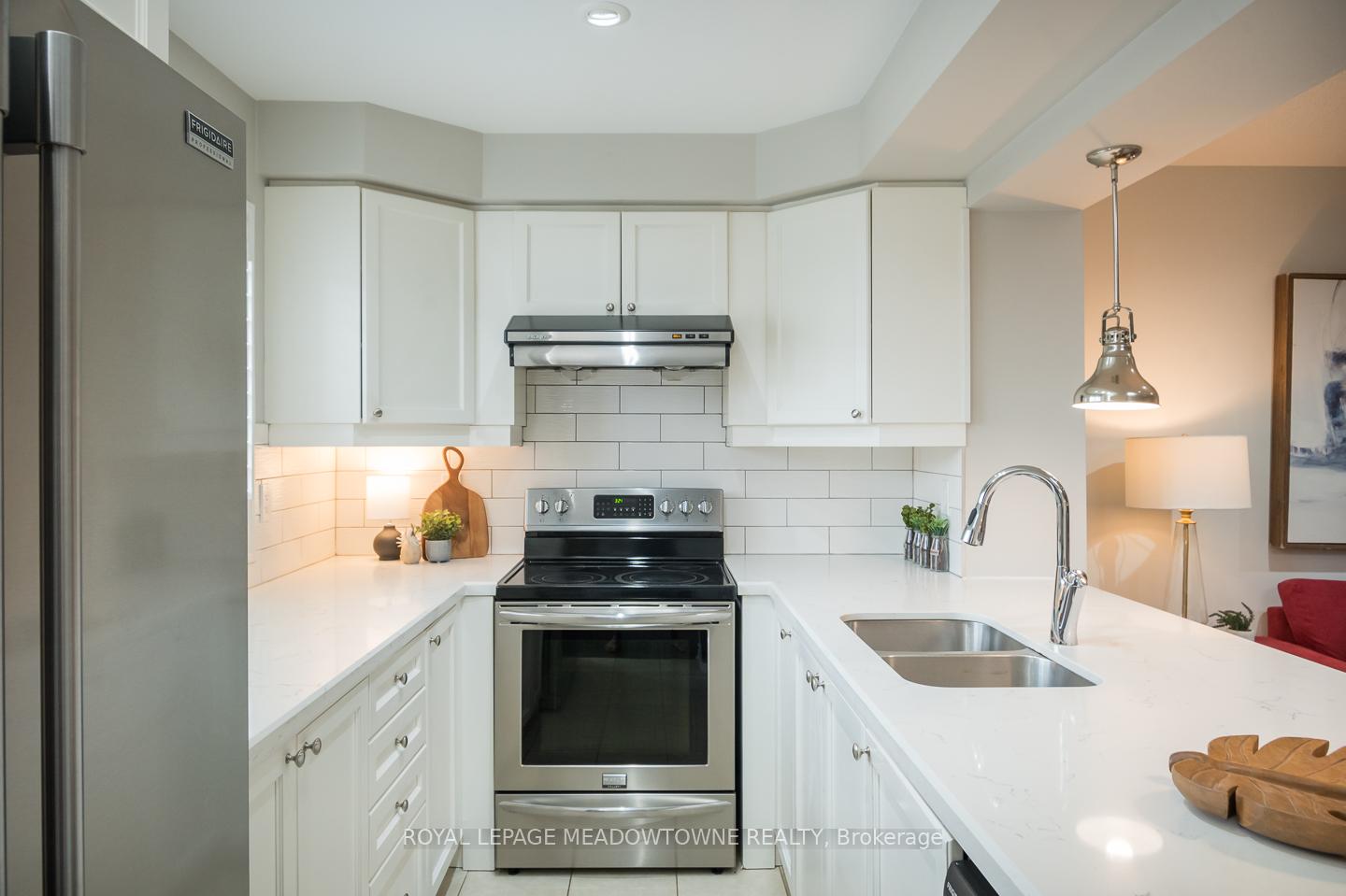 Photo 12 of 298 Reis Place, Milton, Ford — HOMEH