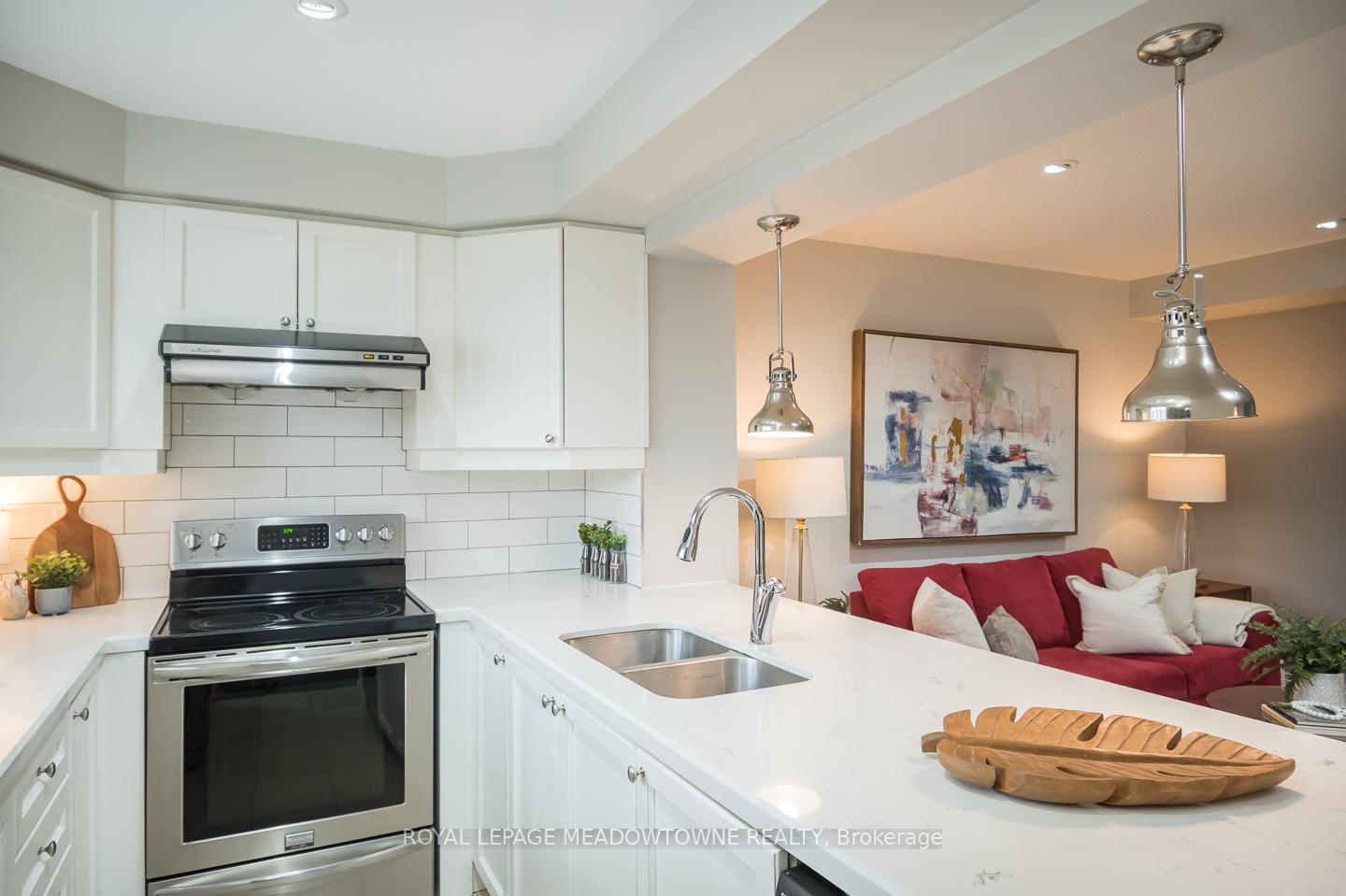 Photo 13 of 298 Reis Place, Milton, Ford — HOMEH