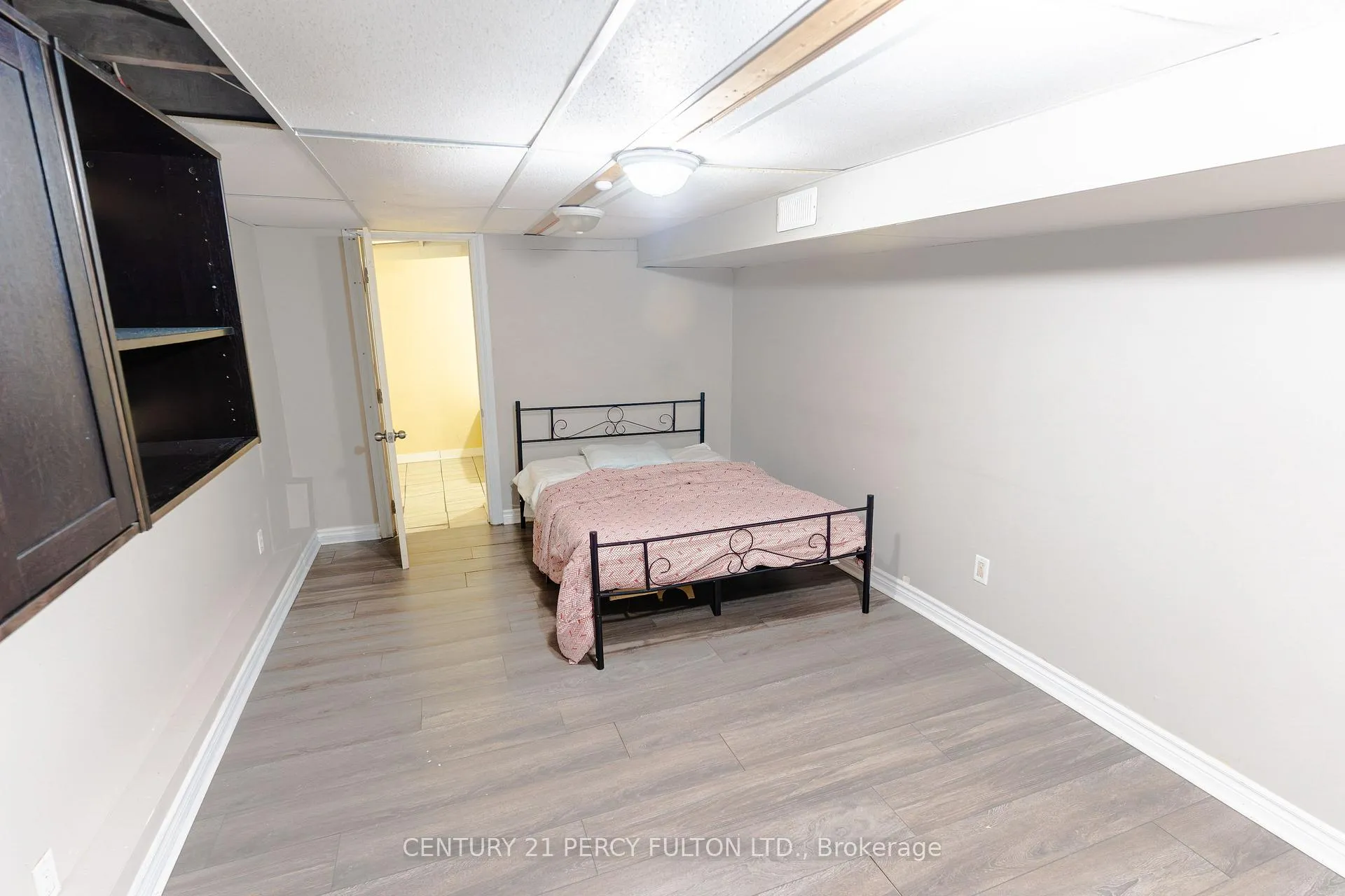 Photo 8 of 4533 Sixth Avenue, Niagara Falls, Cherrywood — HOMEH