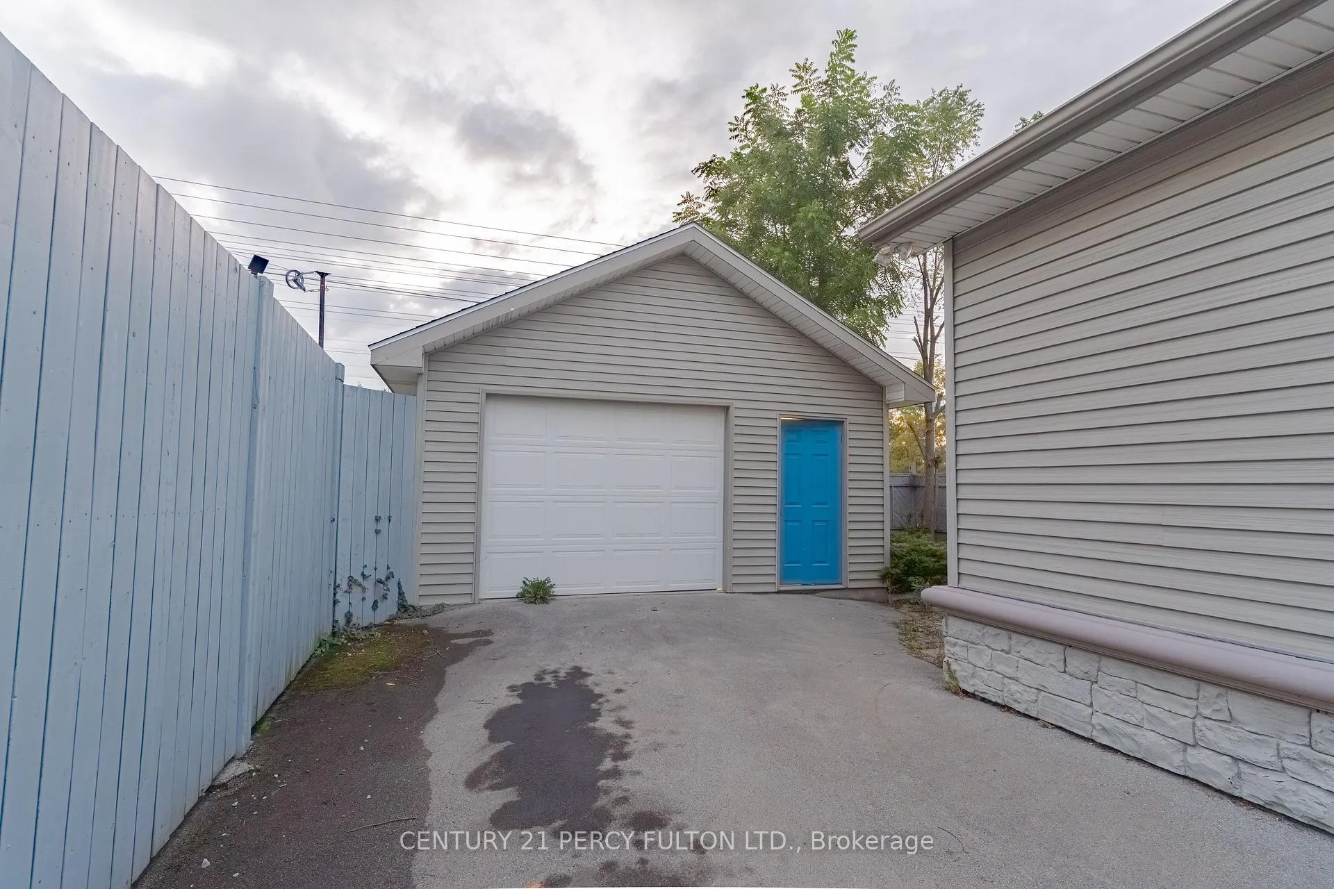 Photo 19 of 4533 Sixth Avenue, Niagara Falls, Cherrywood — HOMEH