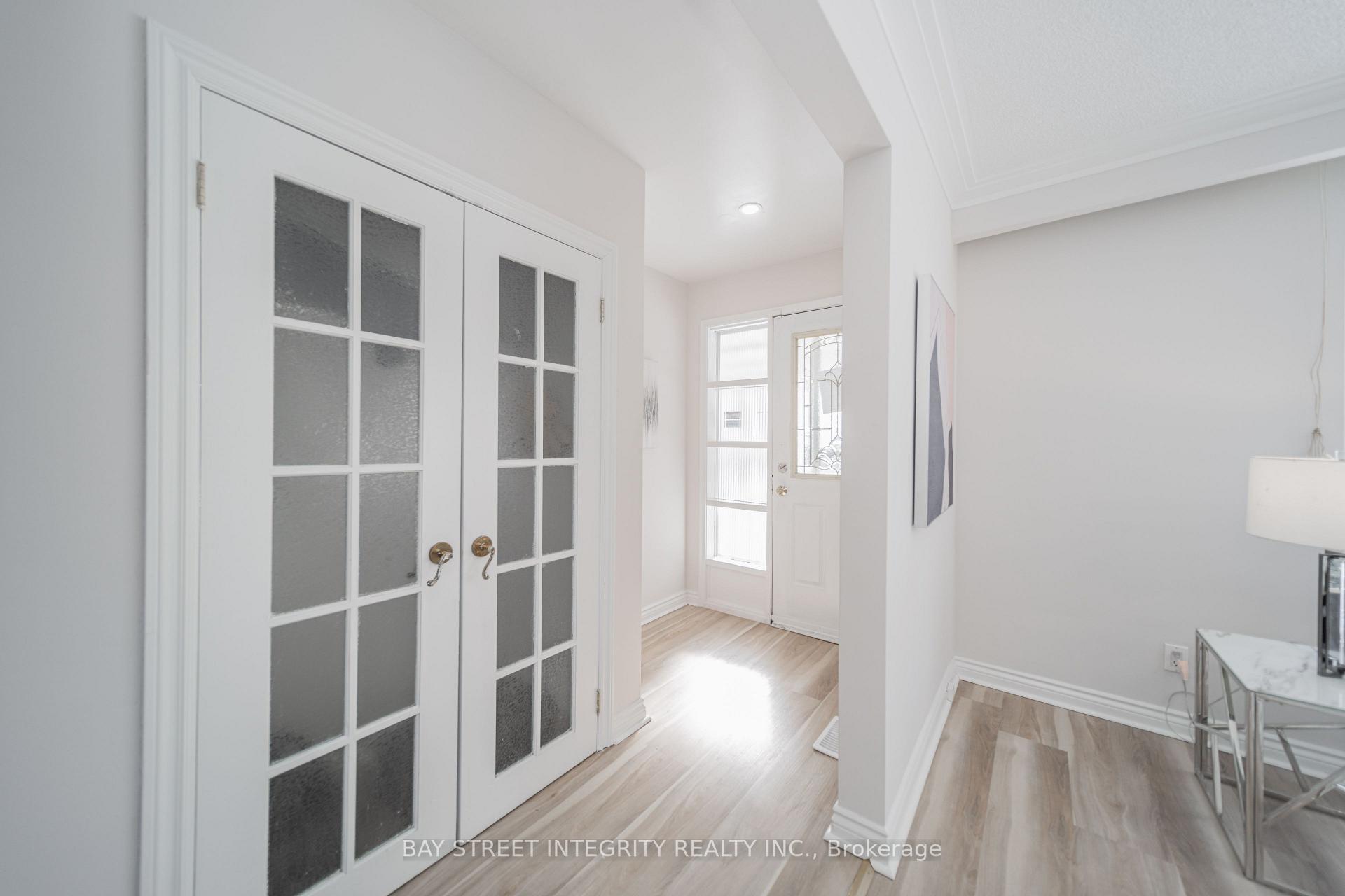 Photo 8 of 19 Valleycrest Avenue, Markham, Bullock — HOMEH