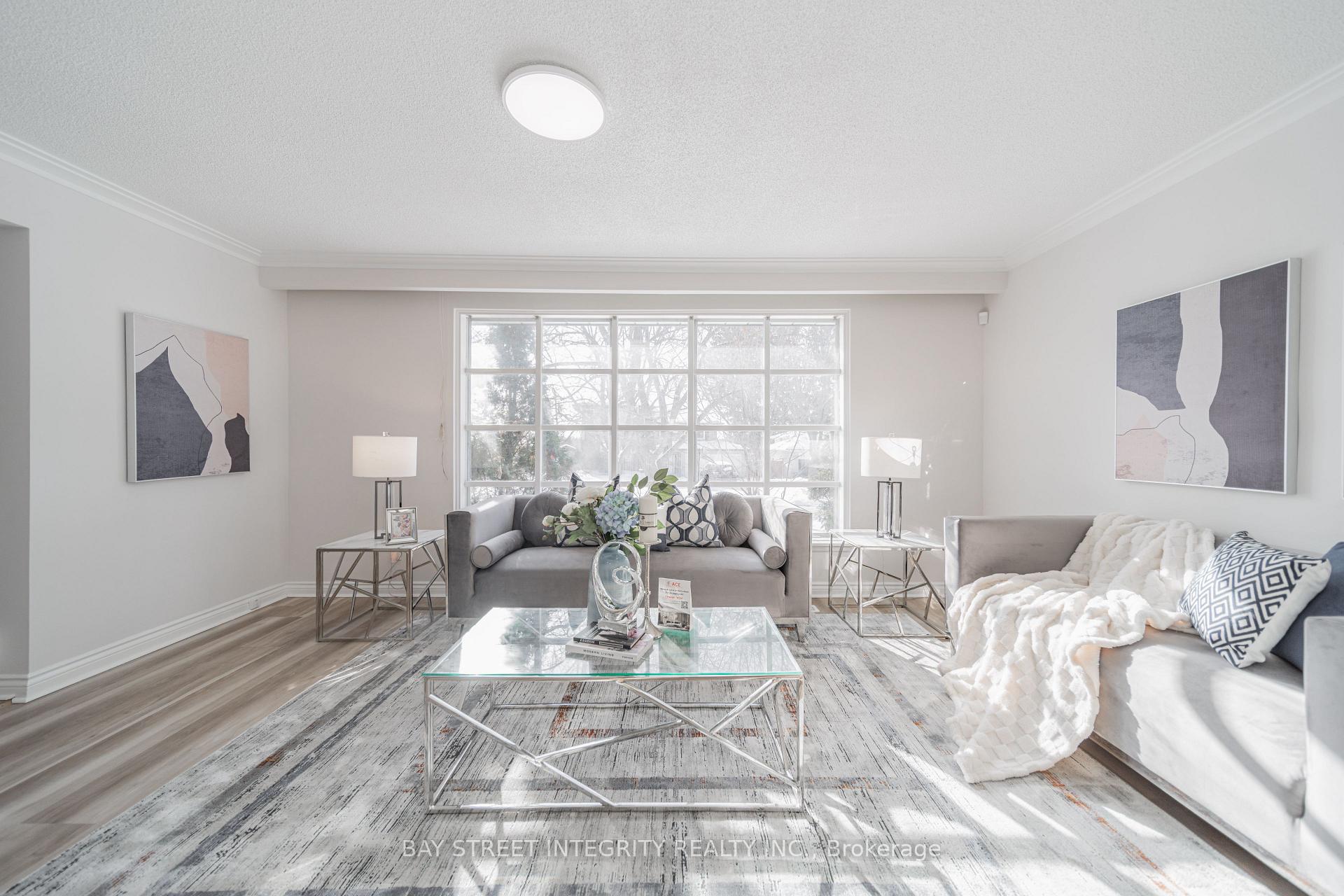 Photo 11 of 19 Valleycrest Avenue, Markham, Bullock — HOMEH