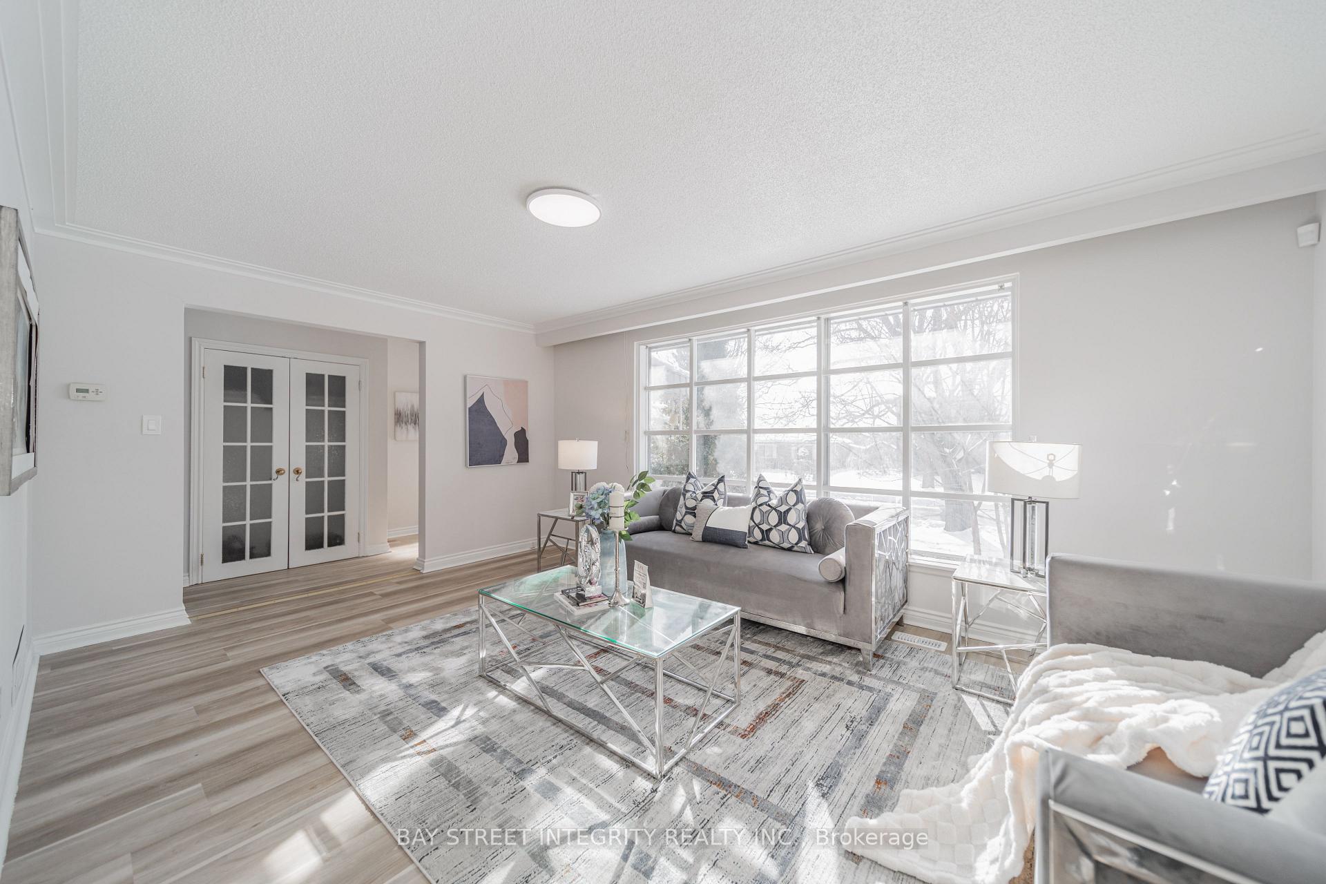Photo 12 of 19 Valleycrest Avenue, Markham, Bullock — HOMEH