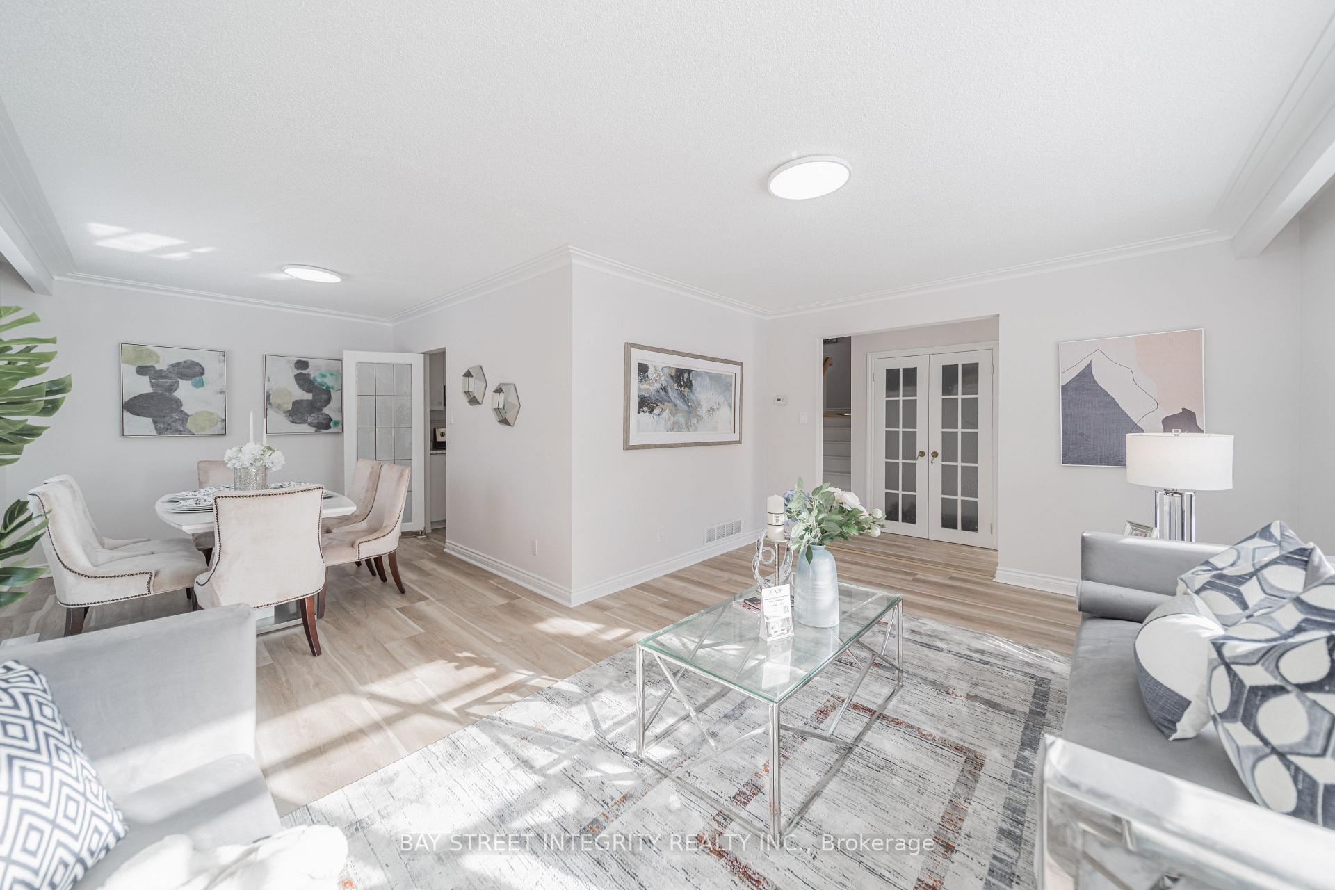 Photo 14 of 19 Valleycrest Avenue, Markham, Bullock — HOMEH
