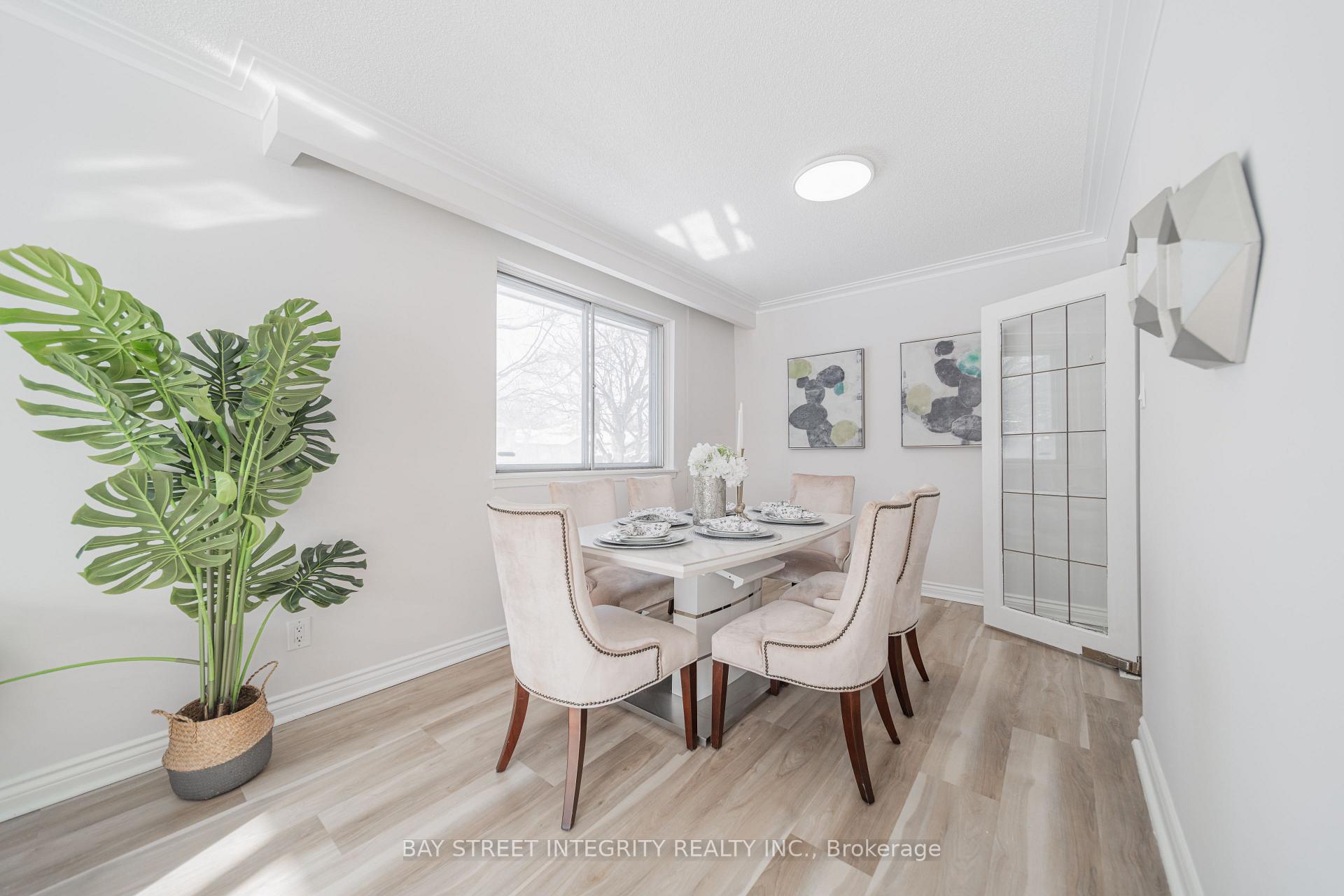 Photo 15 of 19 Valleycrest Avenue, Markham, Bullock — HOMEH