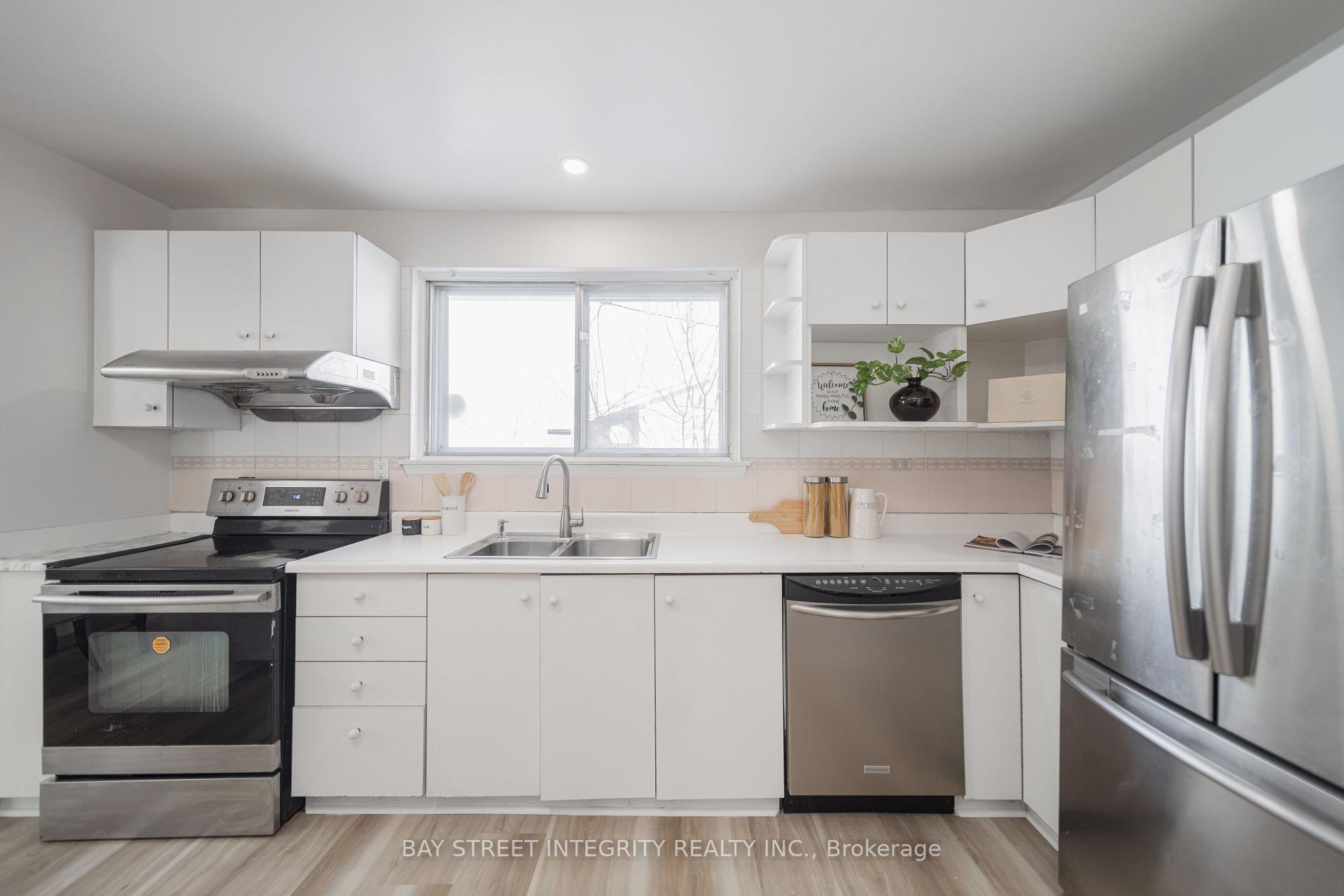 Photo 18 of 19 Valleycrest Avenue, Markham, Bullock — HOMEH