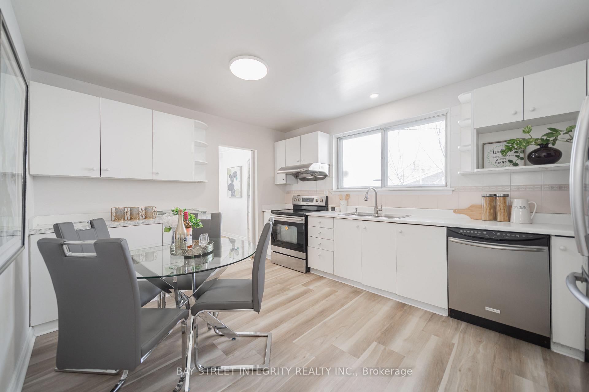 Photo 19 of 19 Valleycrest Avenue, Markham, Bullock — HOMEH