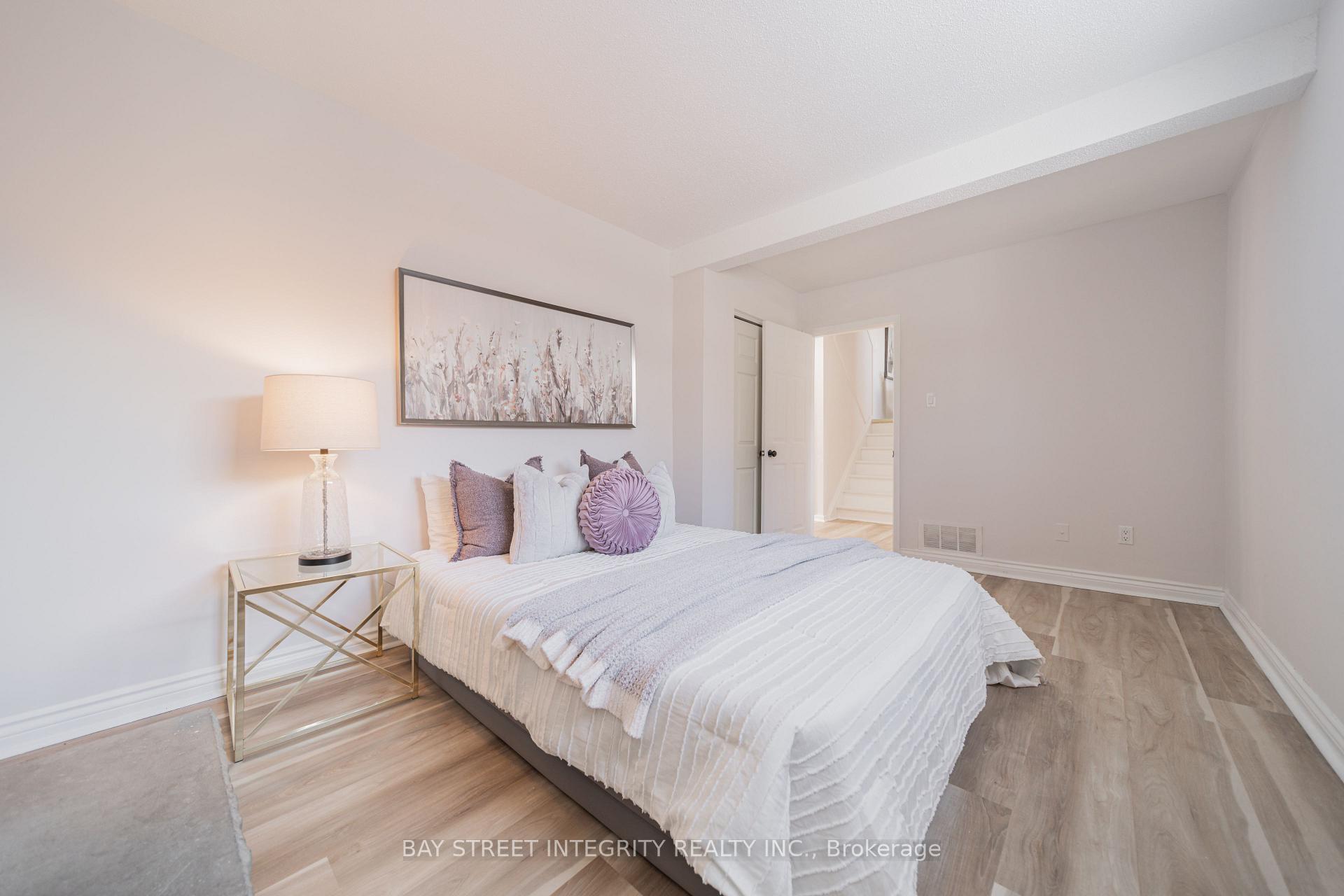 Photo 28 of 19 Valleycrest Avenue, Markham, Bullock — HOMEH