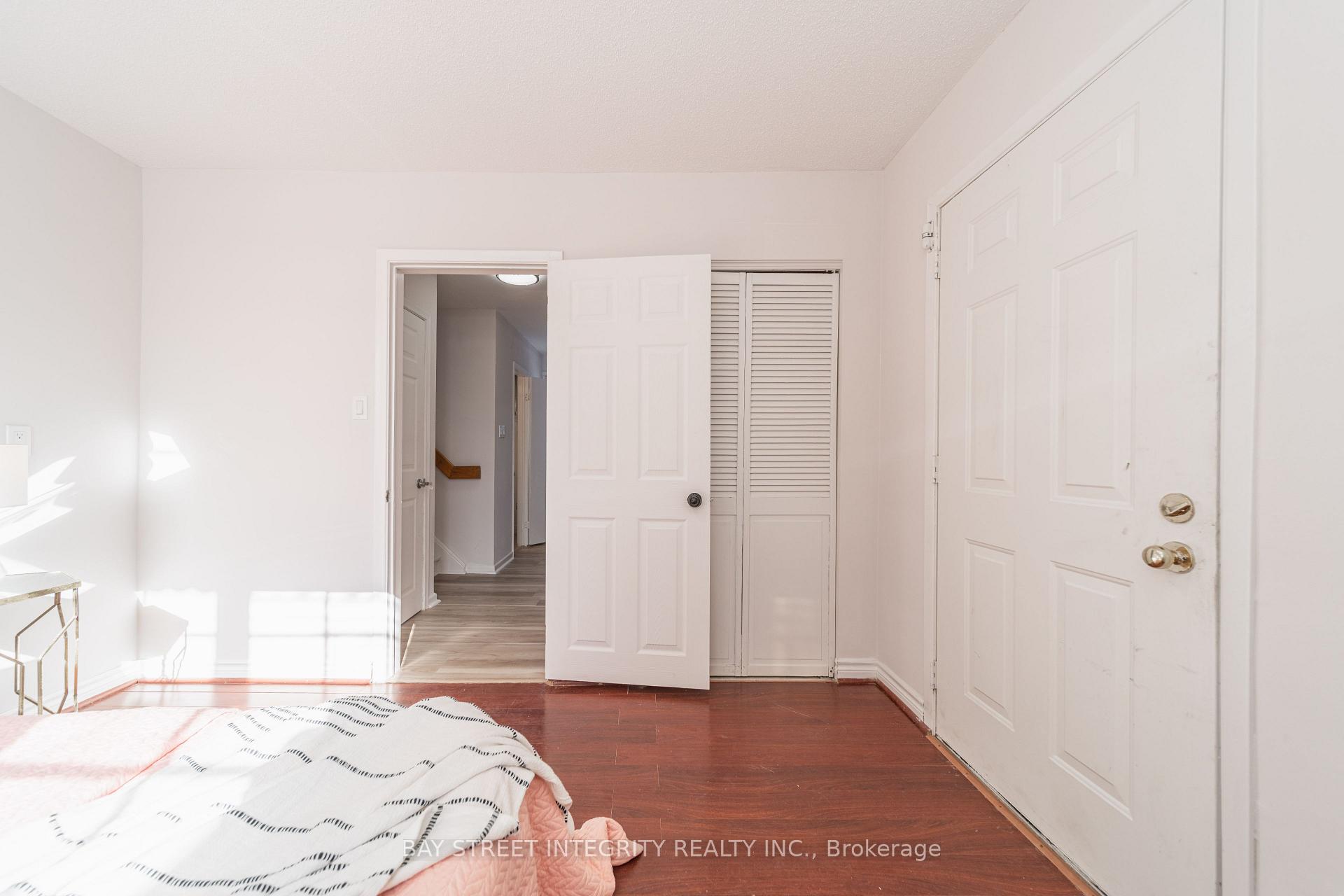 Photo 32 of 19 Valleycrest Avenue, Markham, Bullock — HOMEH