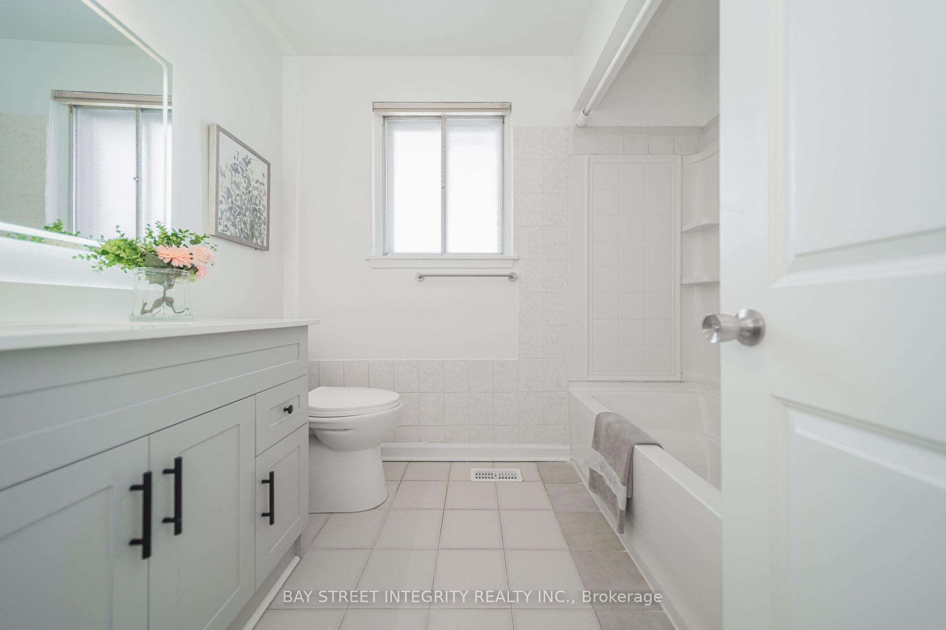 Photo 34 of 19 Valleycrest Avenue, Markham, Bullock — HOMEH