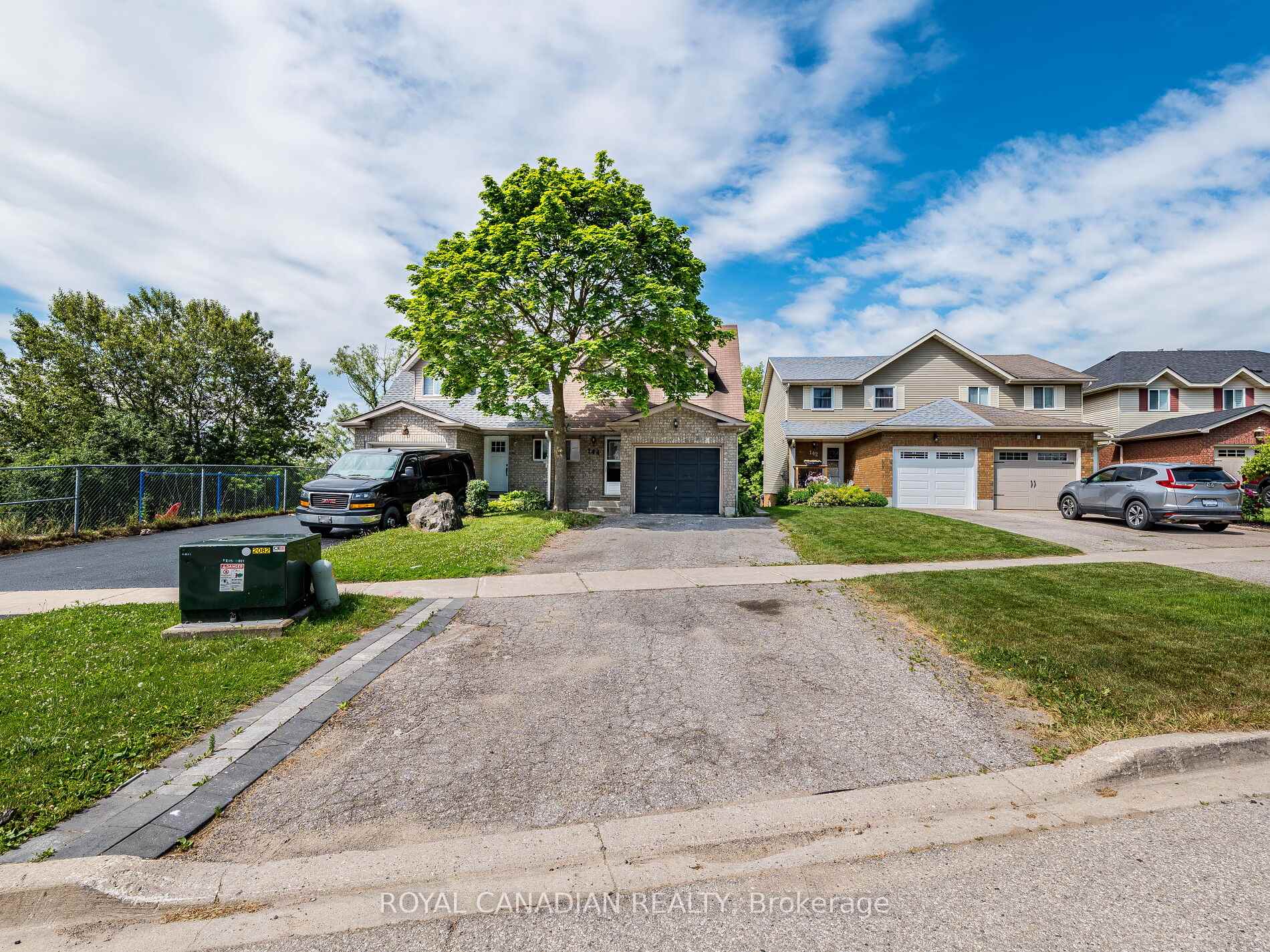 Photo 39 of 144 Lakeview Court, Orangeville — HOMEH