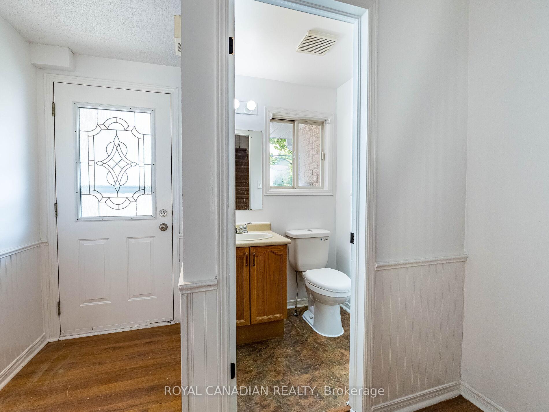 Photo 38 of 144 Lakeview Court, Orangeville — HOMEH