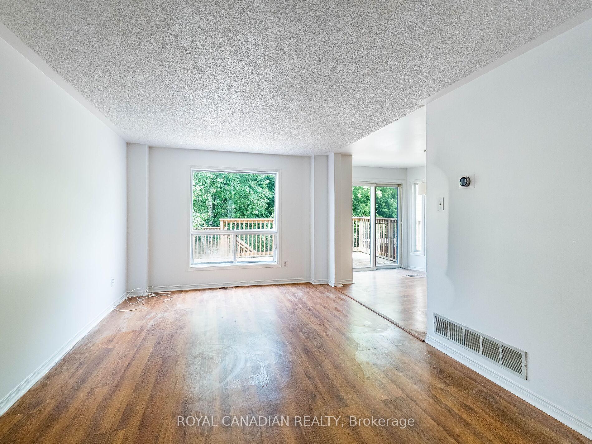 Photo 12 of 144 Lakeview Court, Orangeville — HOMEH