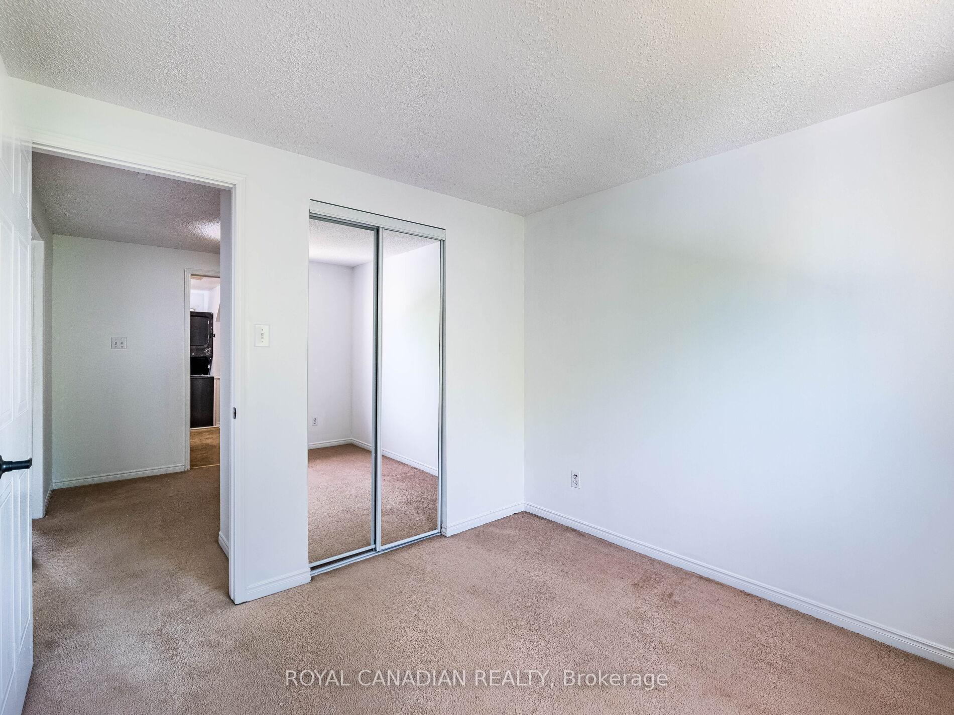 Photo 7 of 144 Lakeview Court, Orangeville — HOMEH