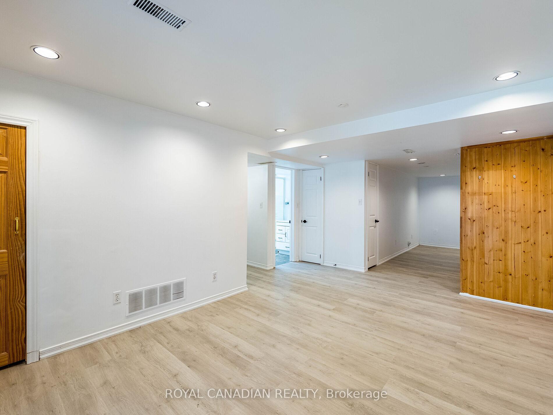 Photo 19 of 144 Lakeview Court, Orangeville — HOMEH