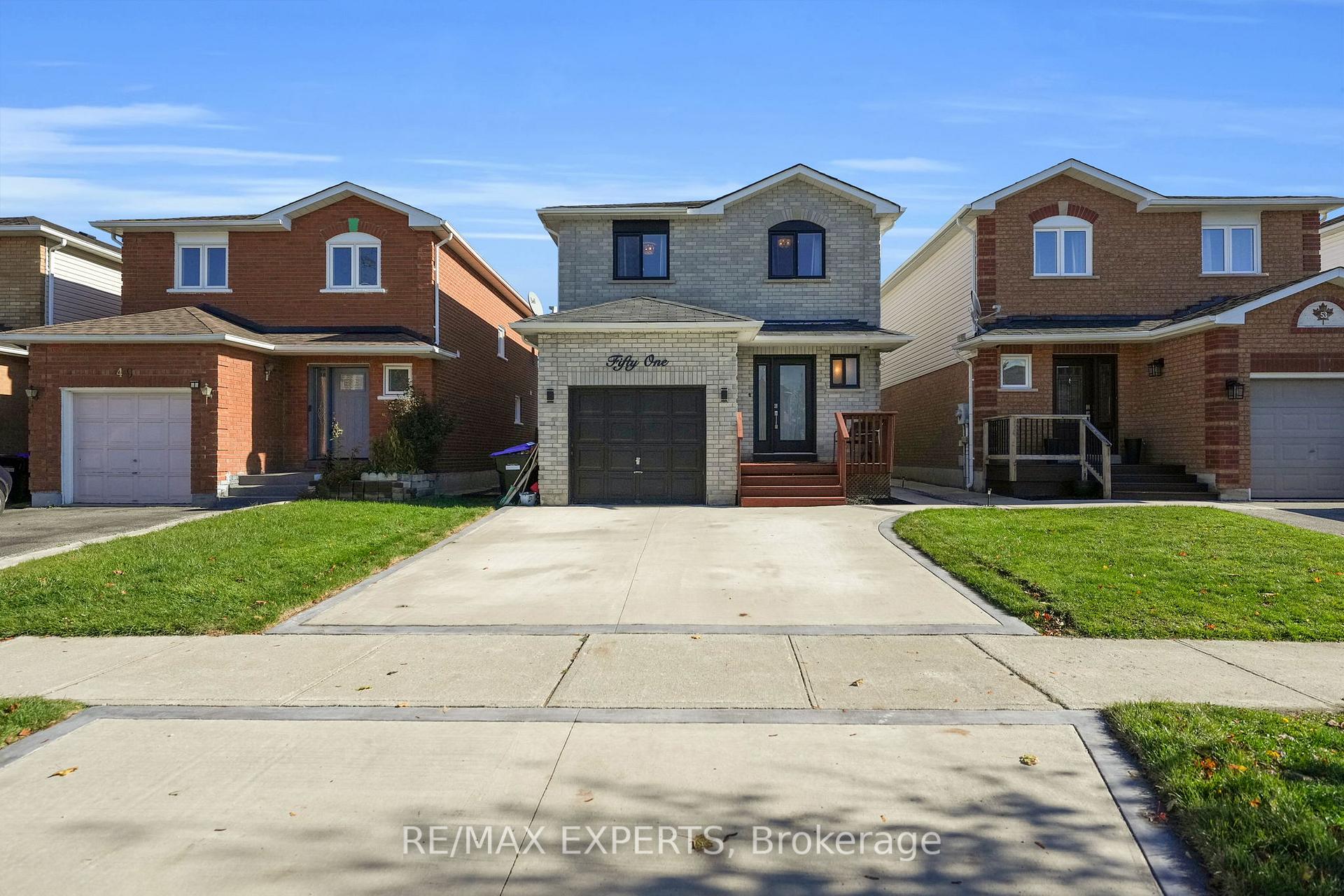 Photo 2 of 51 Mcknight Crescent, New Tecumseth, Tottenham — HOMEH