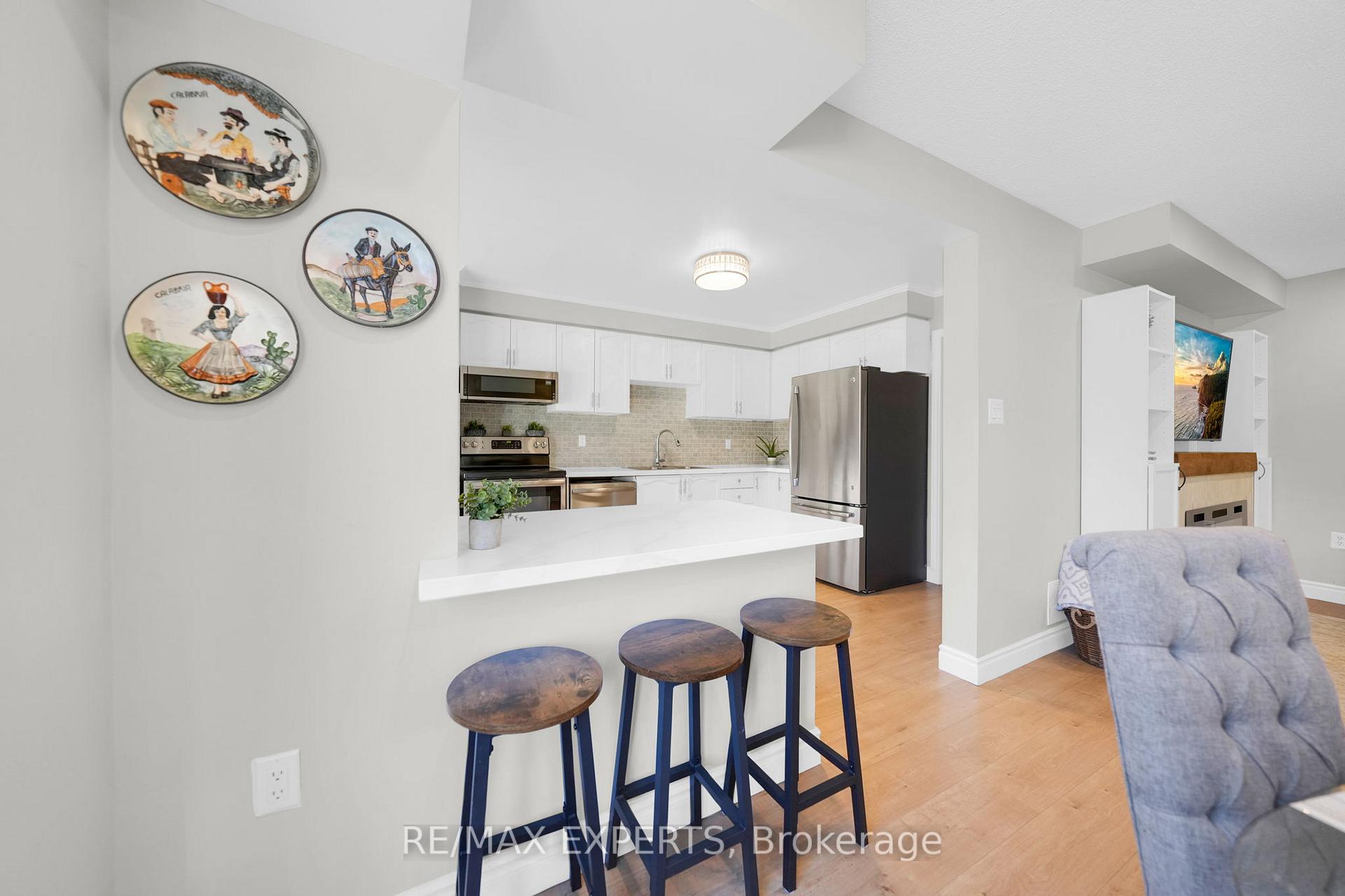 Photo 11 of 51 Mcknight Crescent, New Tecumseth, Tottenham — HOMEH