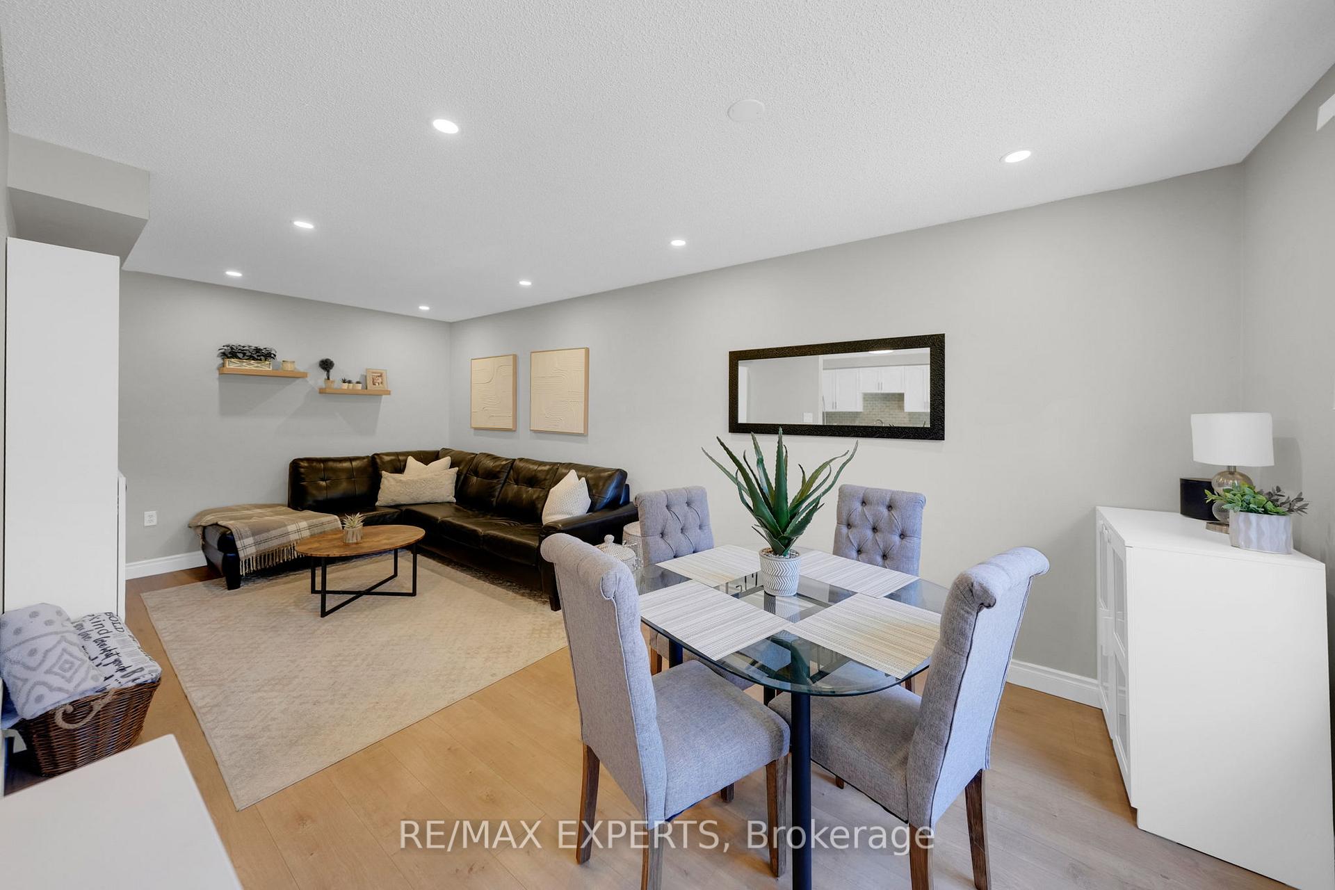 Photo 15 of 51 Mcknight Crescent, New Tecumseth, Tottenham — HOMEH