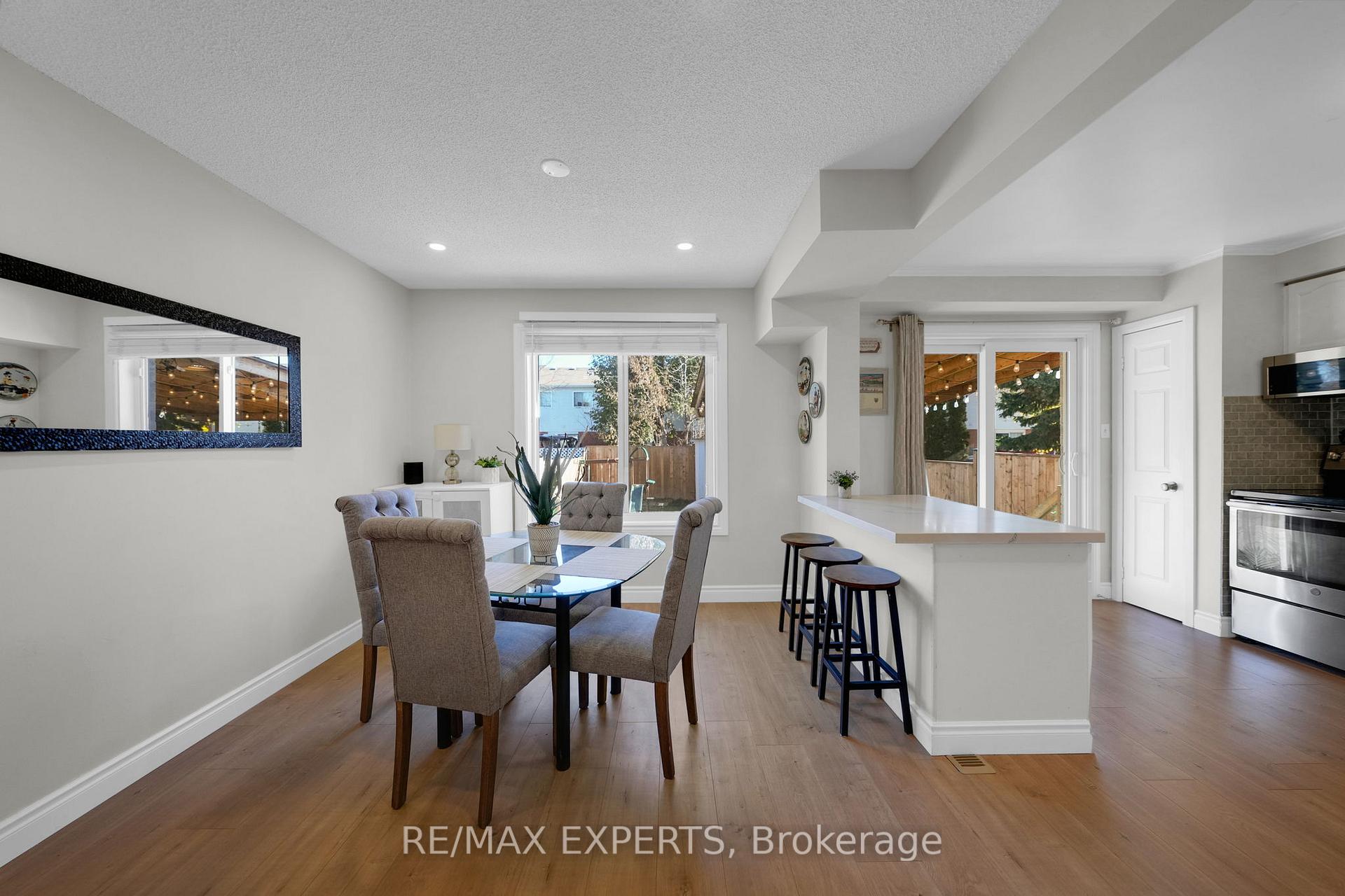 Photo 17 of 51 Mcknight Crescent, New Tecumseth, Tottenham — HOMEH