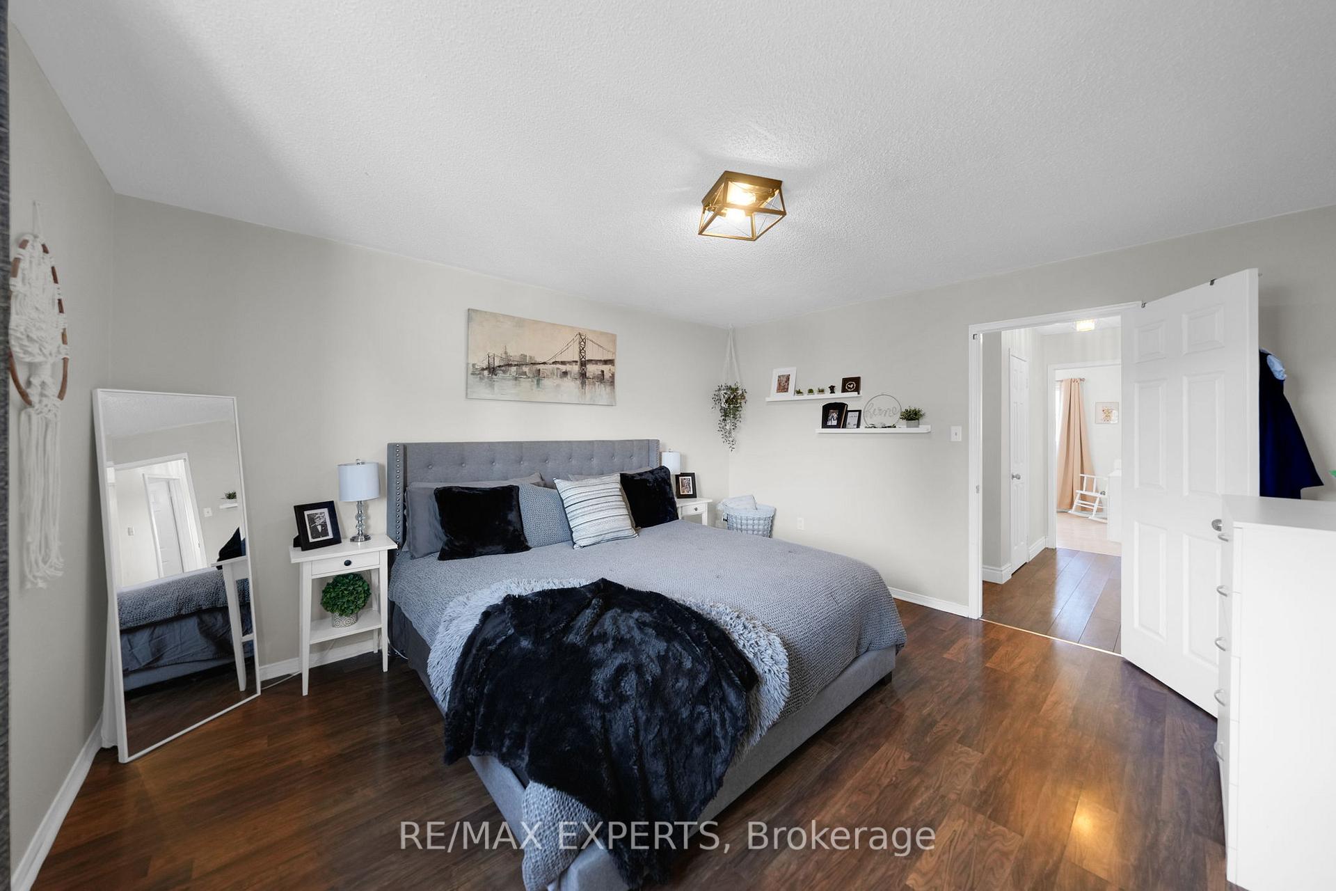 Photo 24 of 51 Mcknight Crescent, New Tecumseth, Tottenham — HOMEH