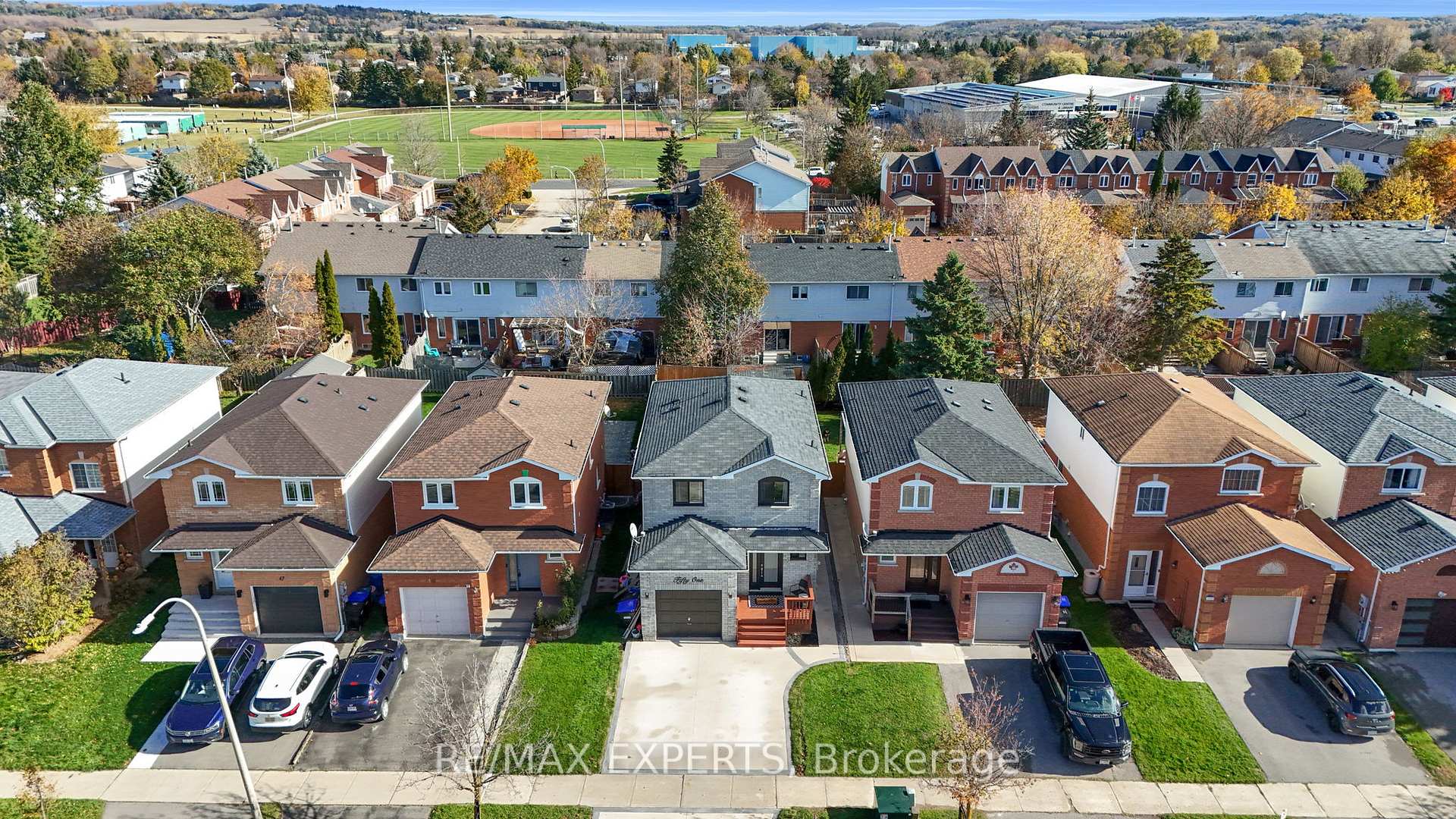 Photo 47 of 51 Mcknight Crescent, New Tecumseth, Tottenham — HOMEH