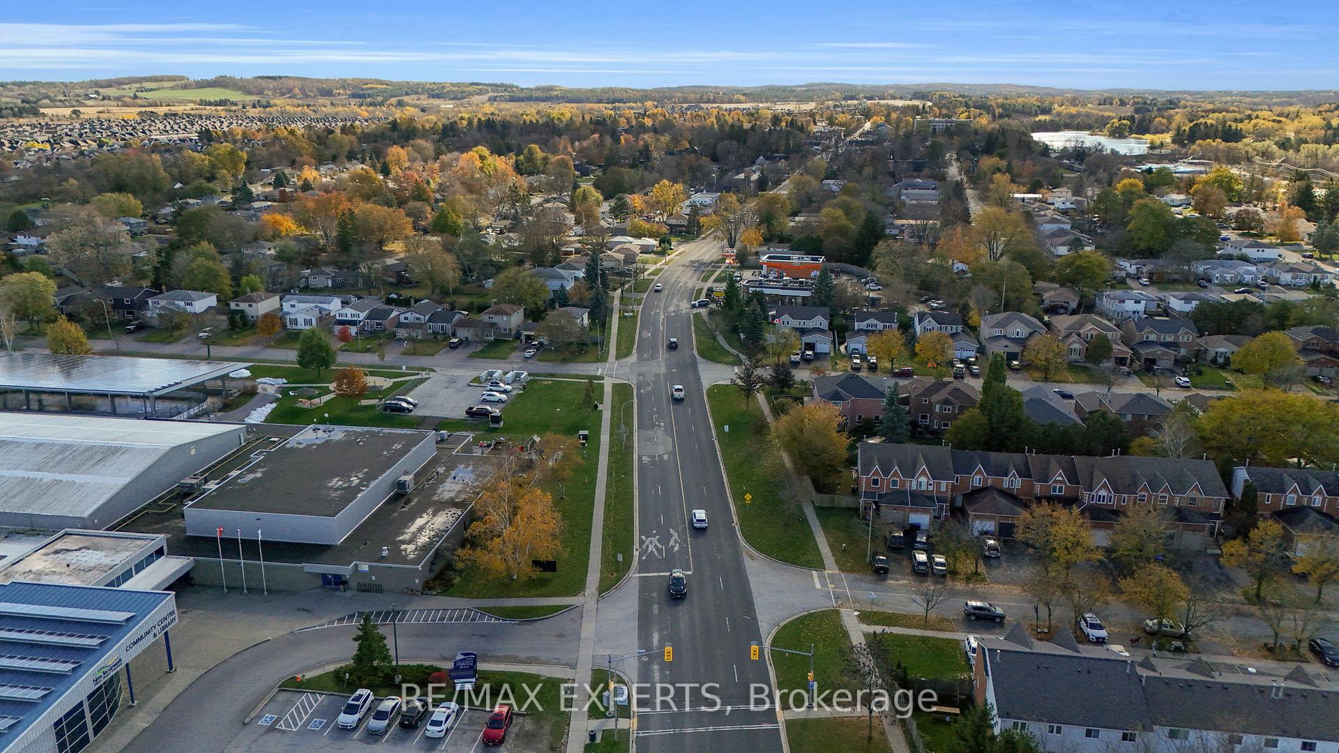 Photo 50 of 51 Mcknight Crescent, New Tecumseth, Tottenham — HOMEH