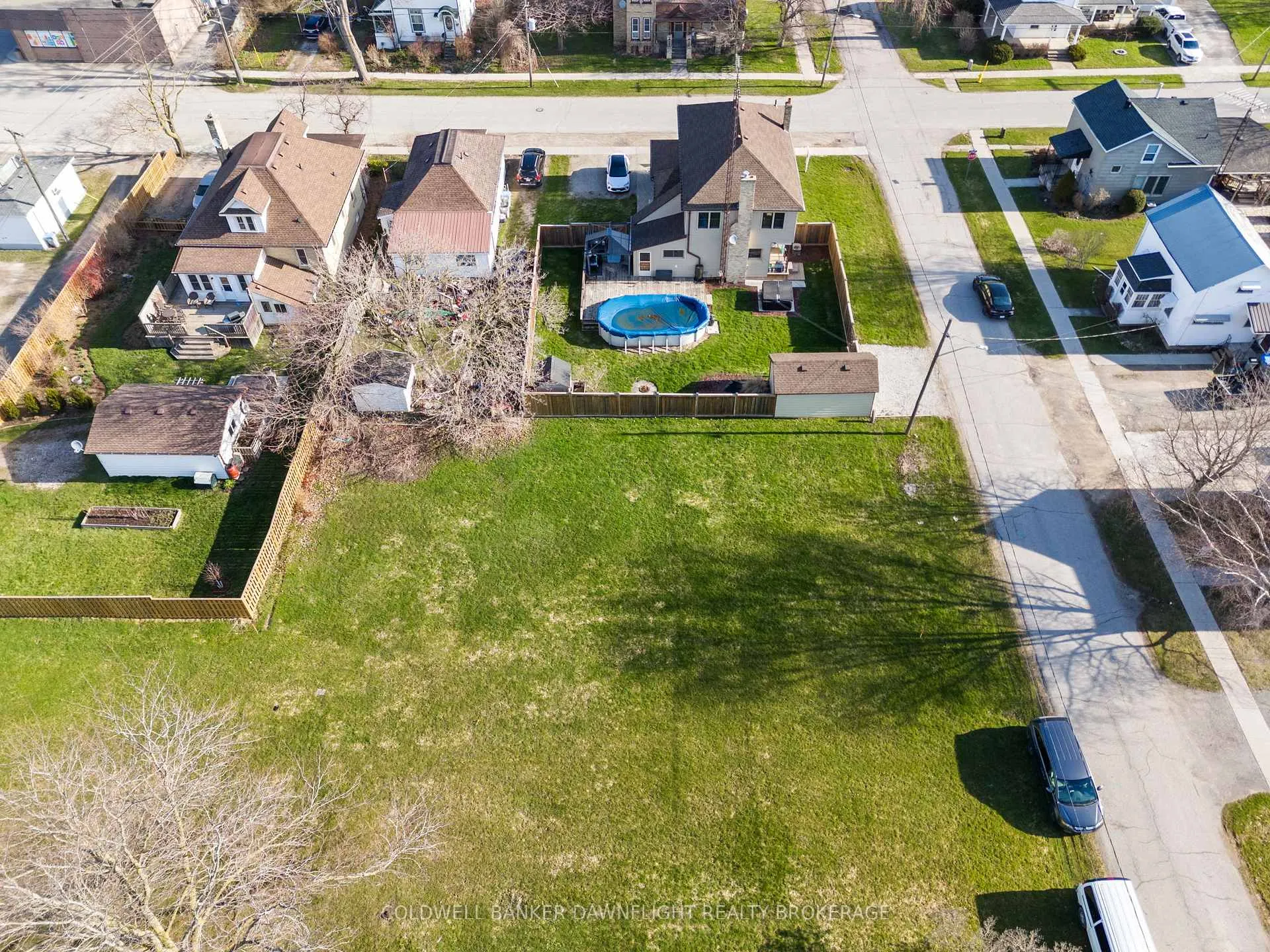 Photo 11 of 257 Pearl Street, North Middlesex, Parkhill — HOMEH
