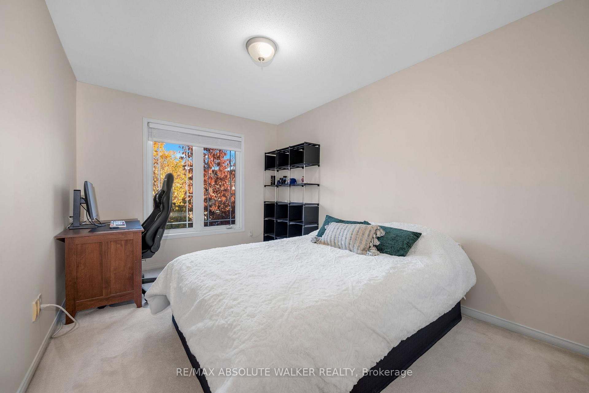 Photo 25 of 126 Forestcrest Street, Ottawa, Chapel Hill — HOMEH