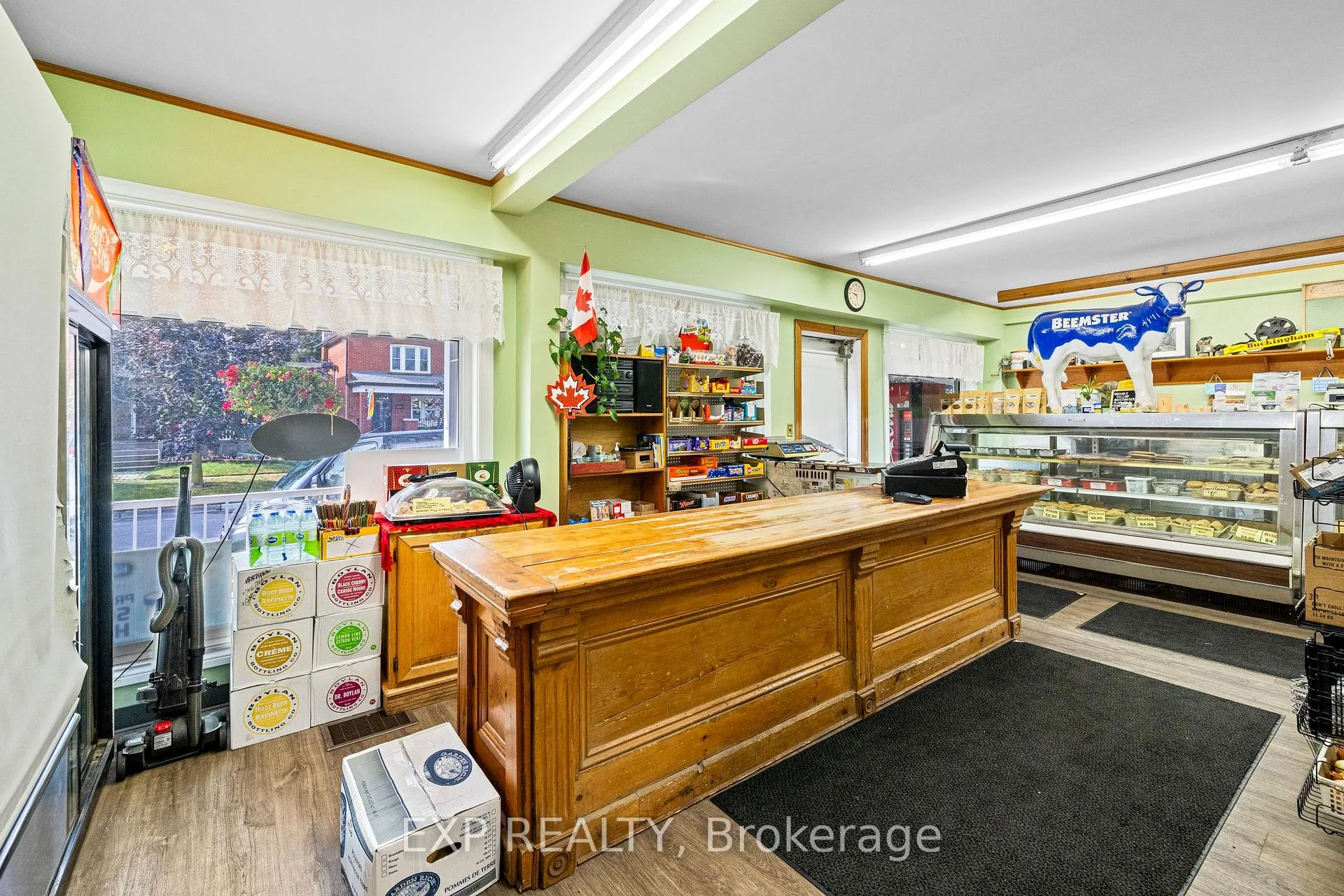 Photo 8 of 28 Buckingham Avenue, Oshawa, O'Neill — HOMEH